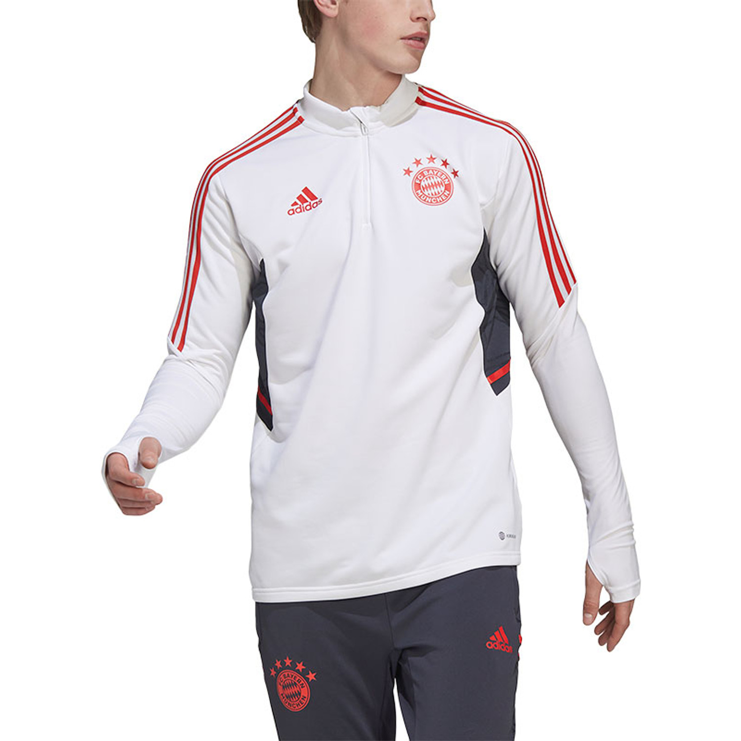 adidas Bayern München Training Top 2022-2023 | Bij VoetbalDirect.nl