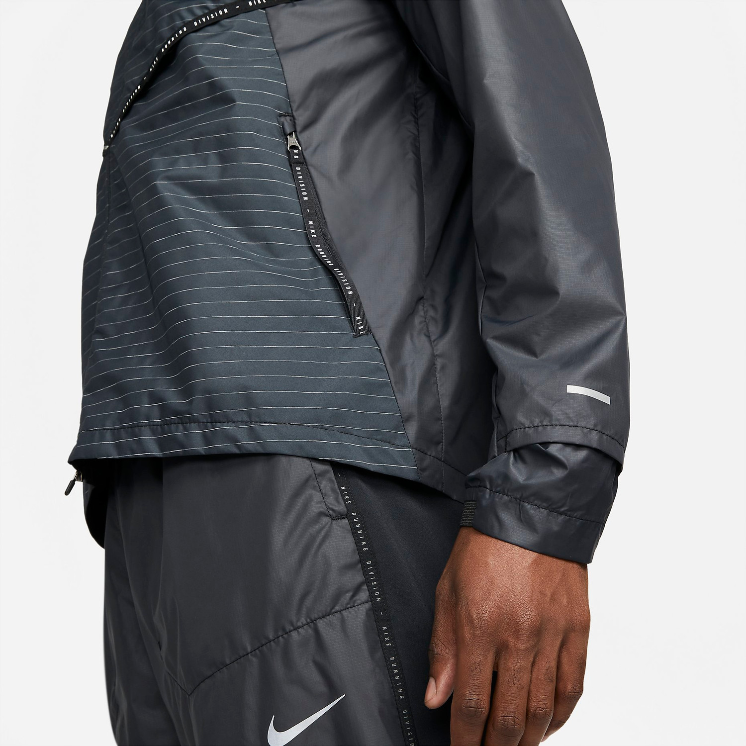 Nike SF Run Division Flash Jacket Men Sportshop