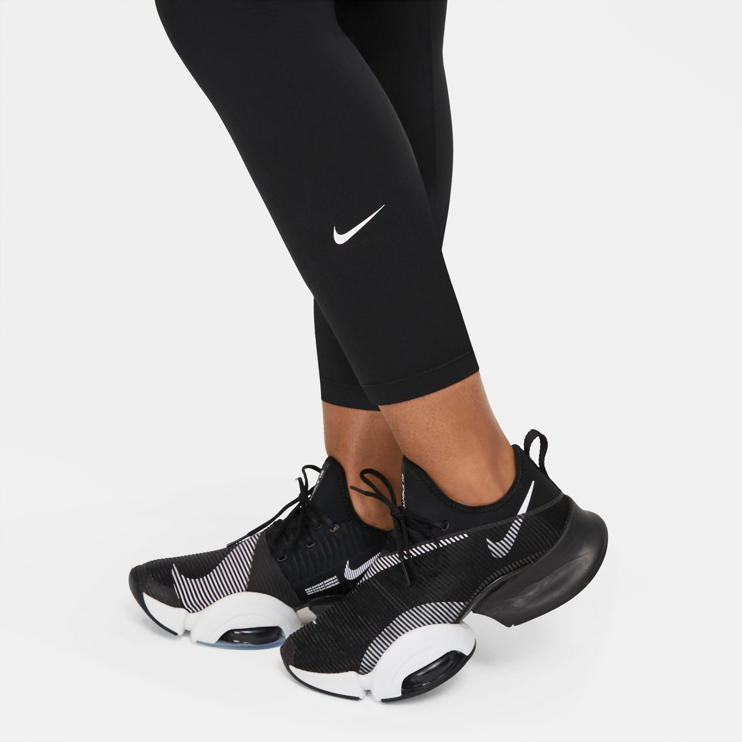w nike one tight crop