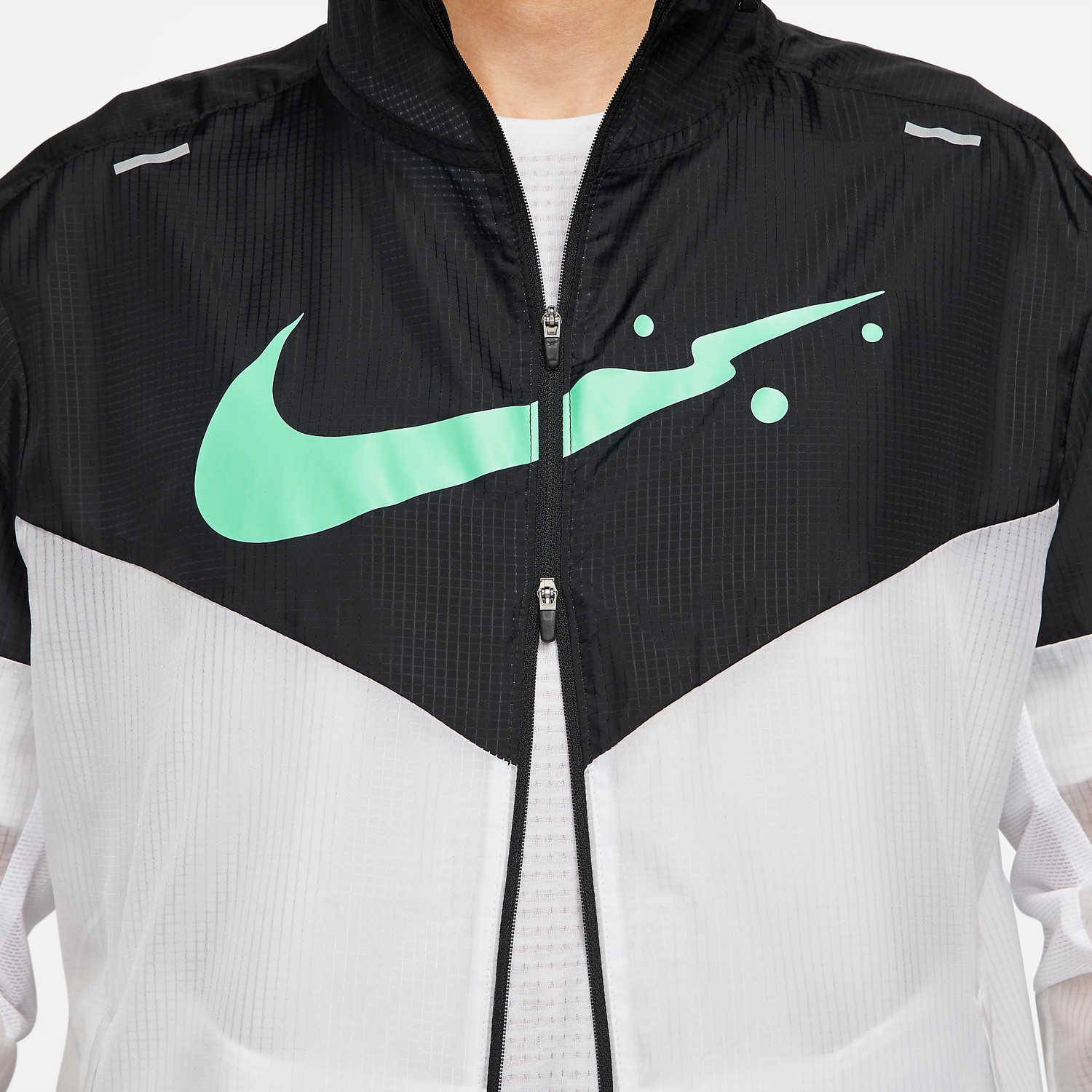 Nike tokyo running jacket clearance