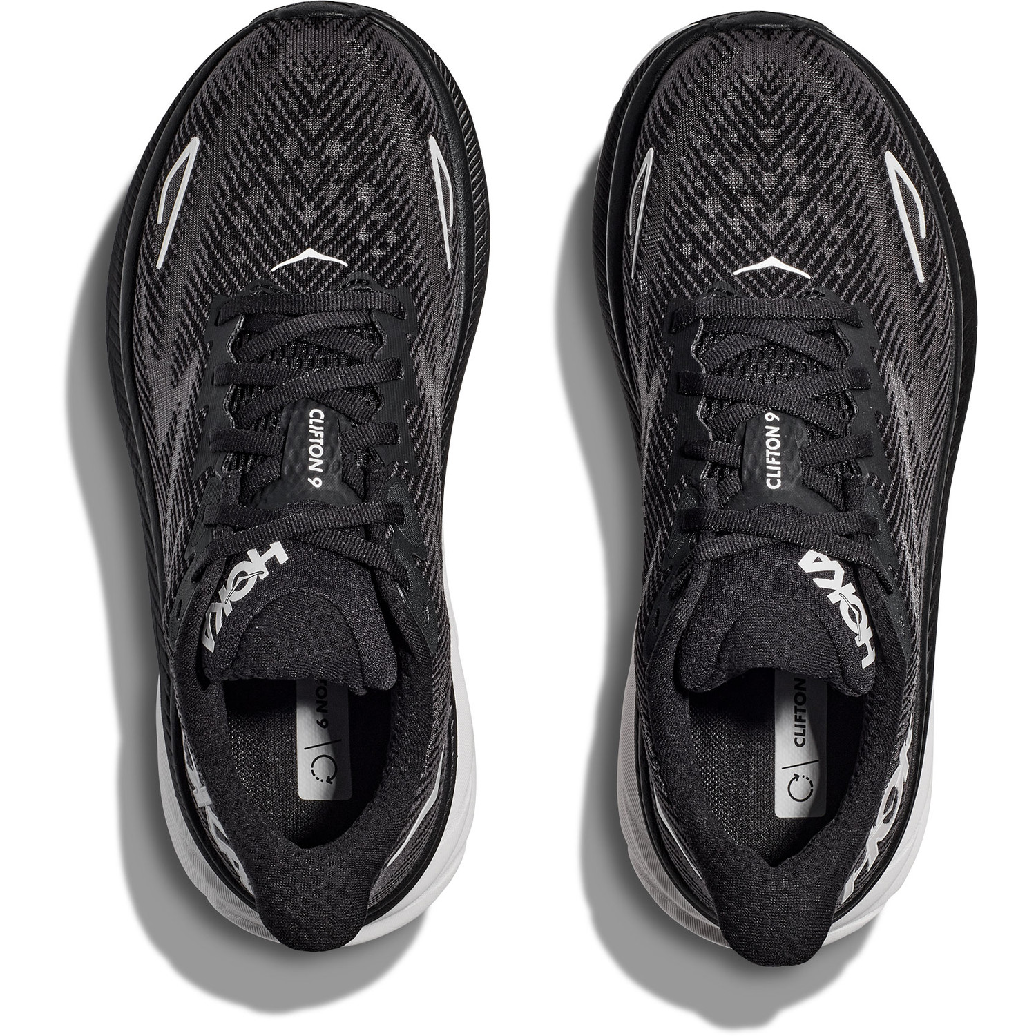 Saucony kinvara 9 triple black sales