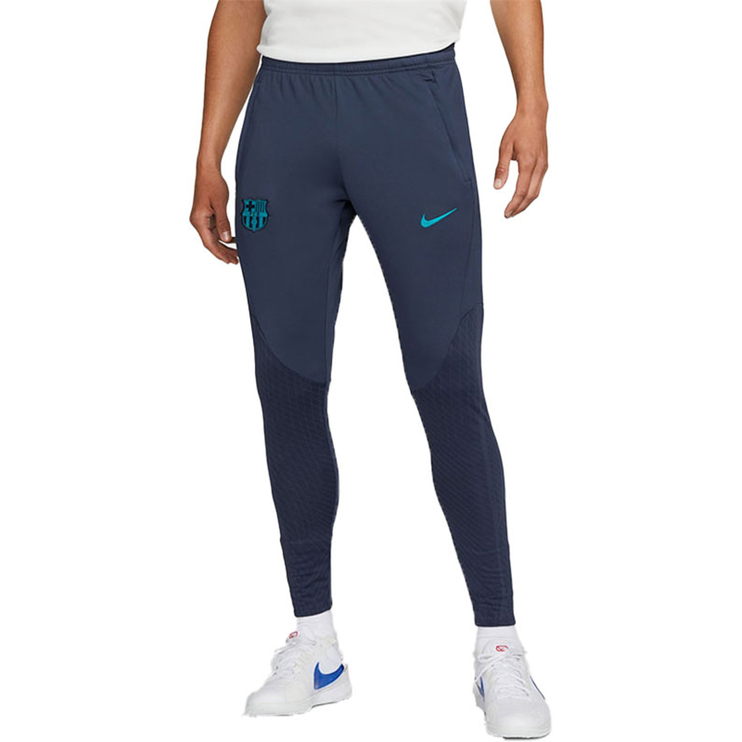 Nike barcelona pants 2025