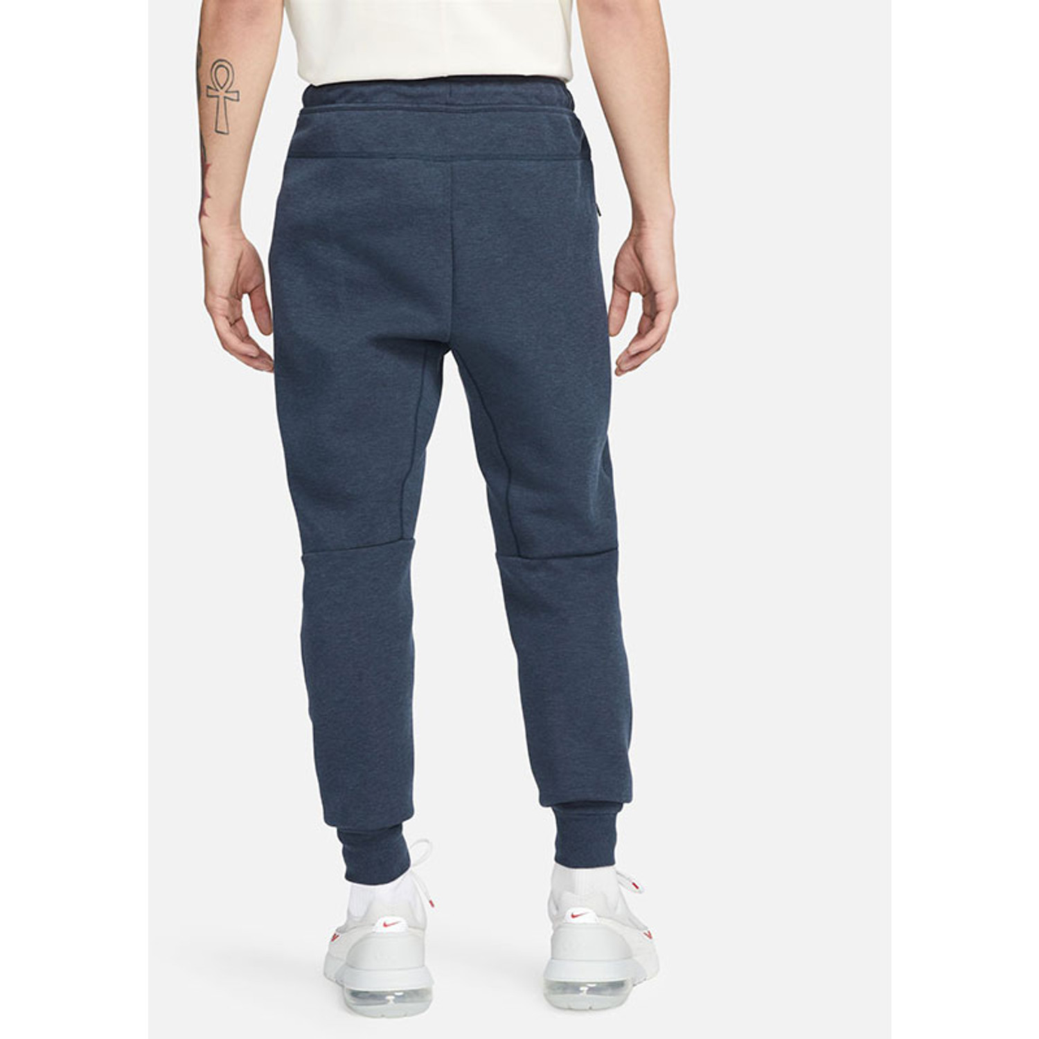 Nike tech fleece joggers xs best sale
