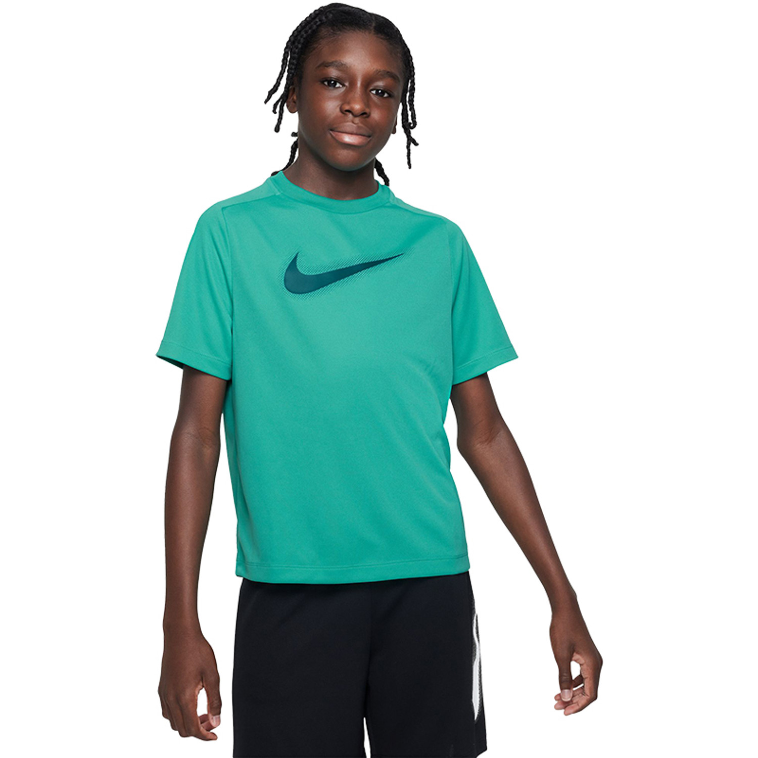nike t shirt teenager