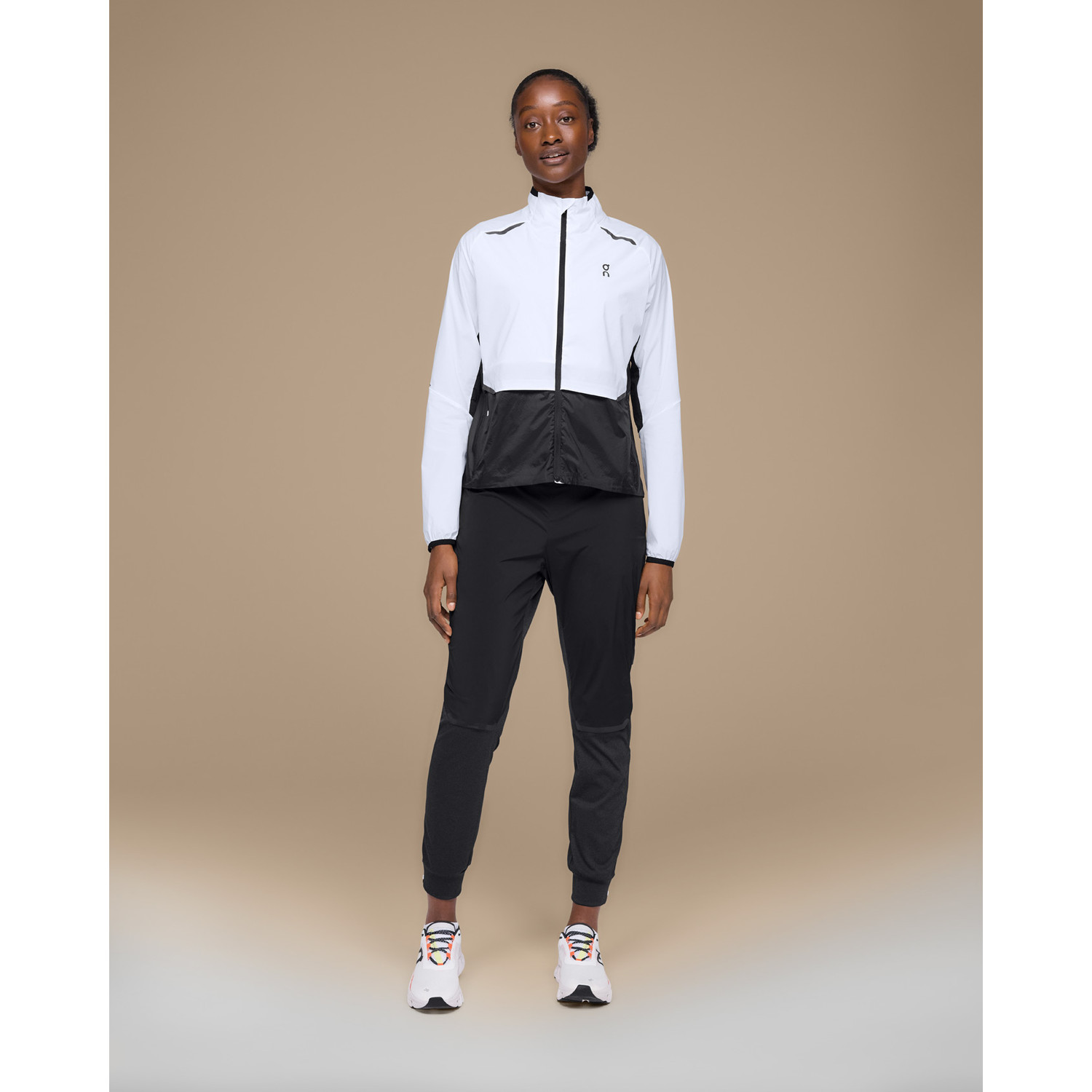 On Weather Jacket Women - PassaSports.com