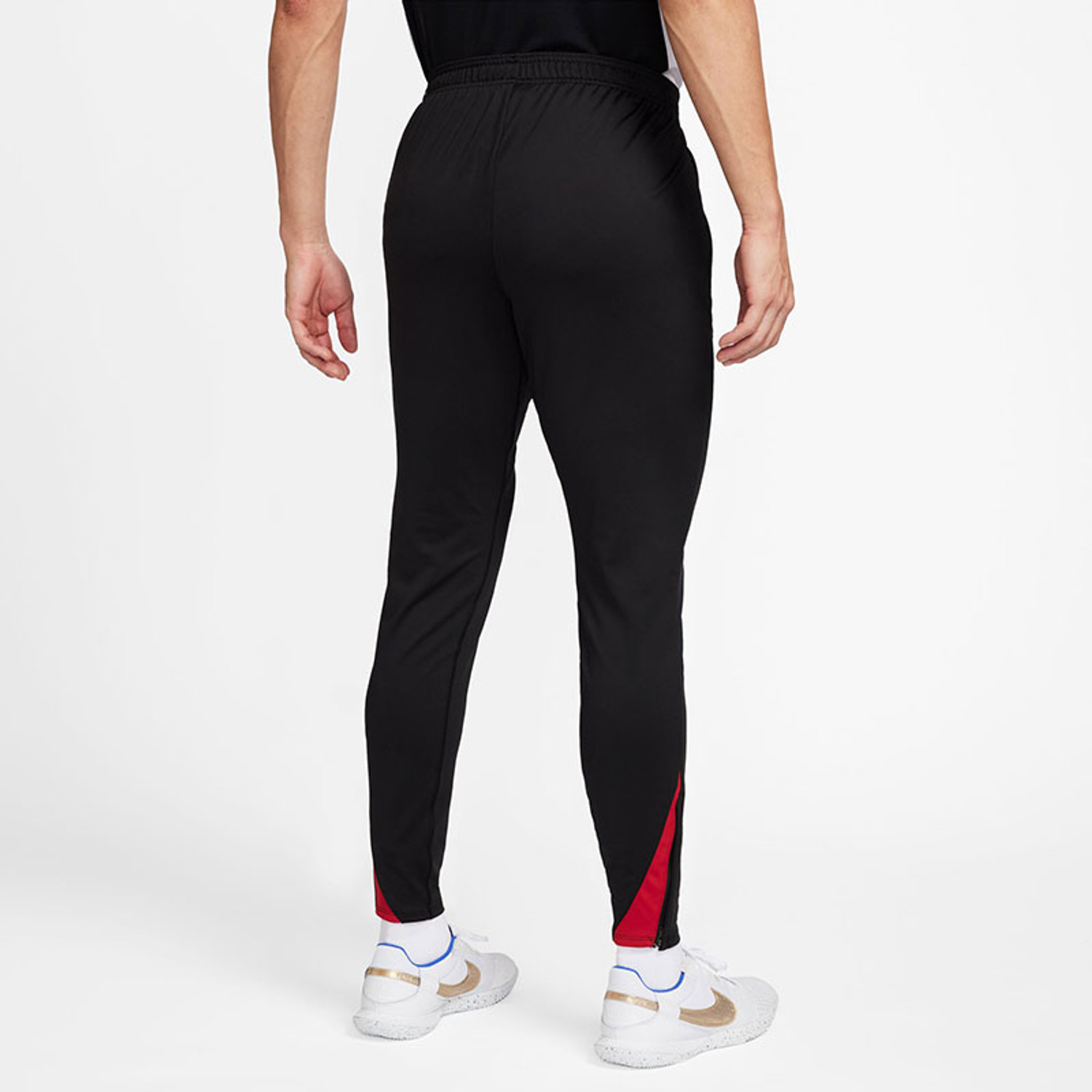 liverpool trainers nike