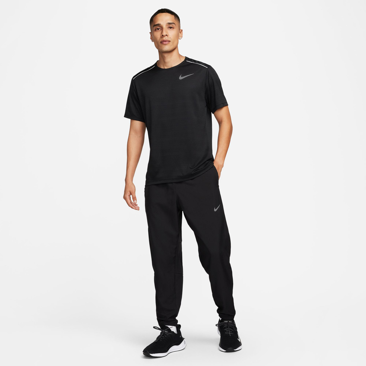 Nike DriFit Challenger Woven Pant Men - PassaSports.com