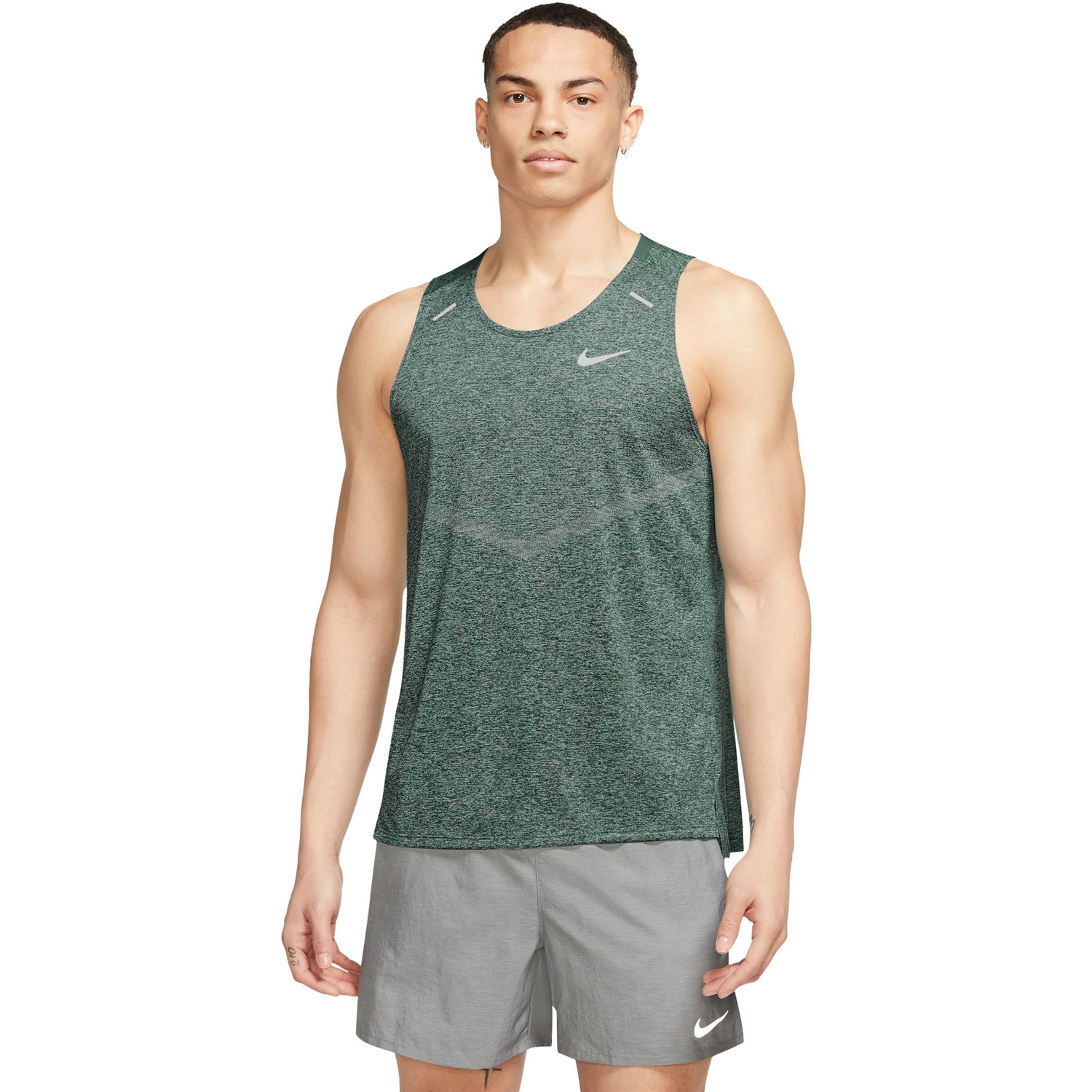 nike rise 365 singlet