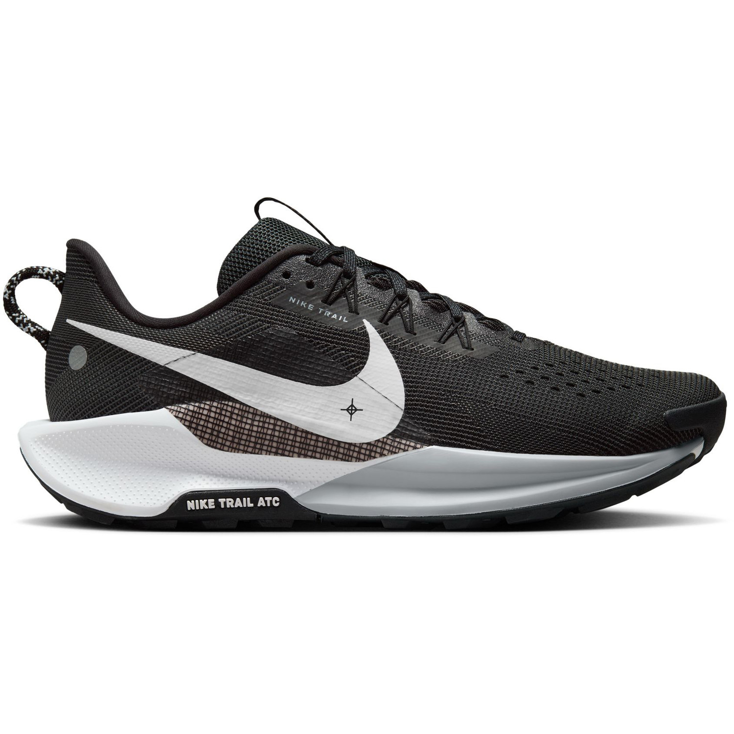 nike trail sneaker