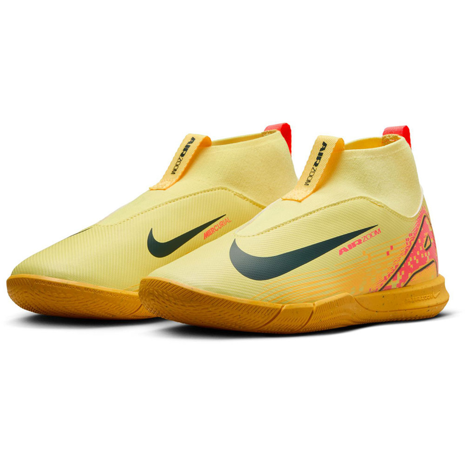 Nike flyknit futsal on sale