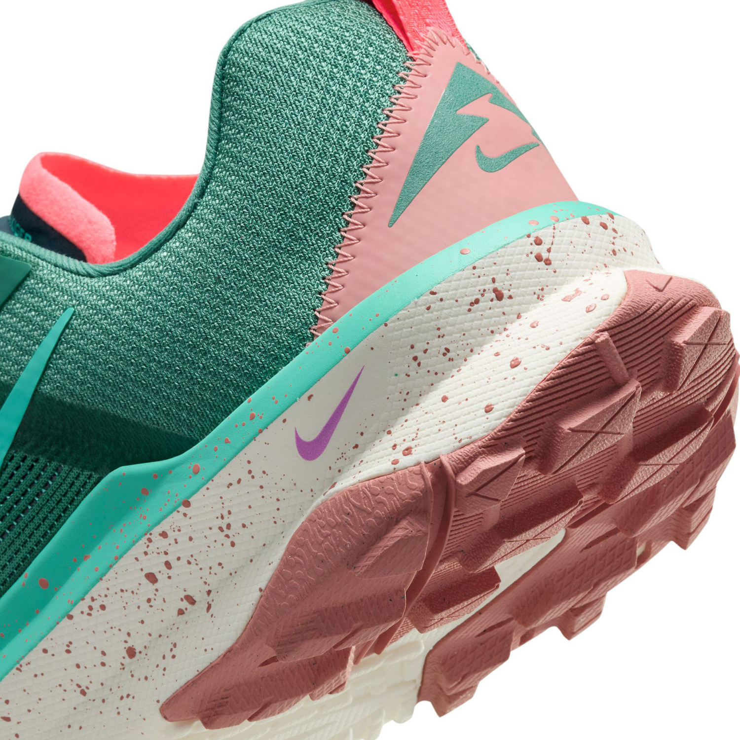 Nike trail terra online