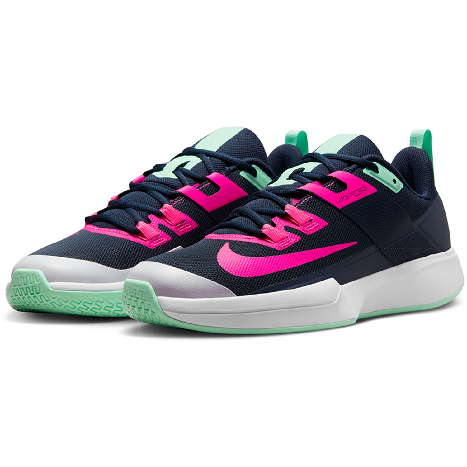 Nike performance court lite store