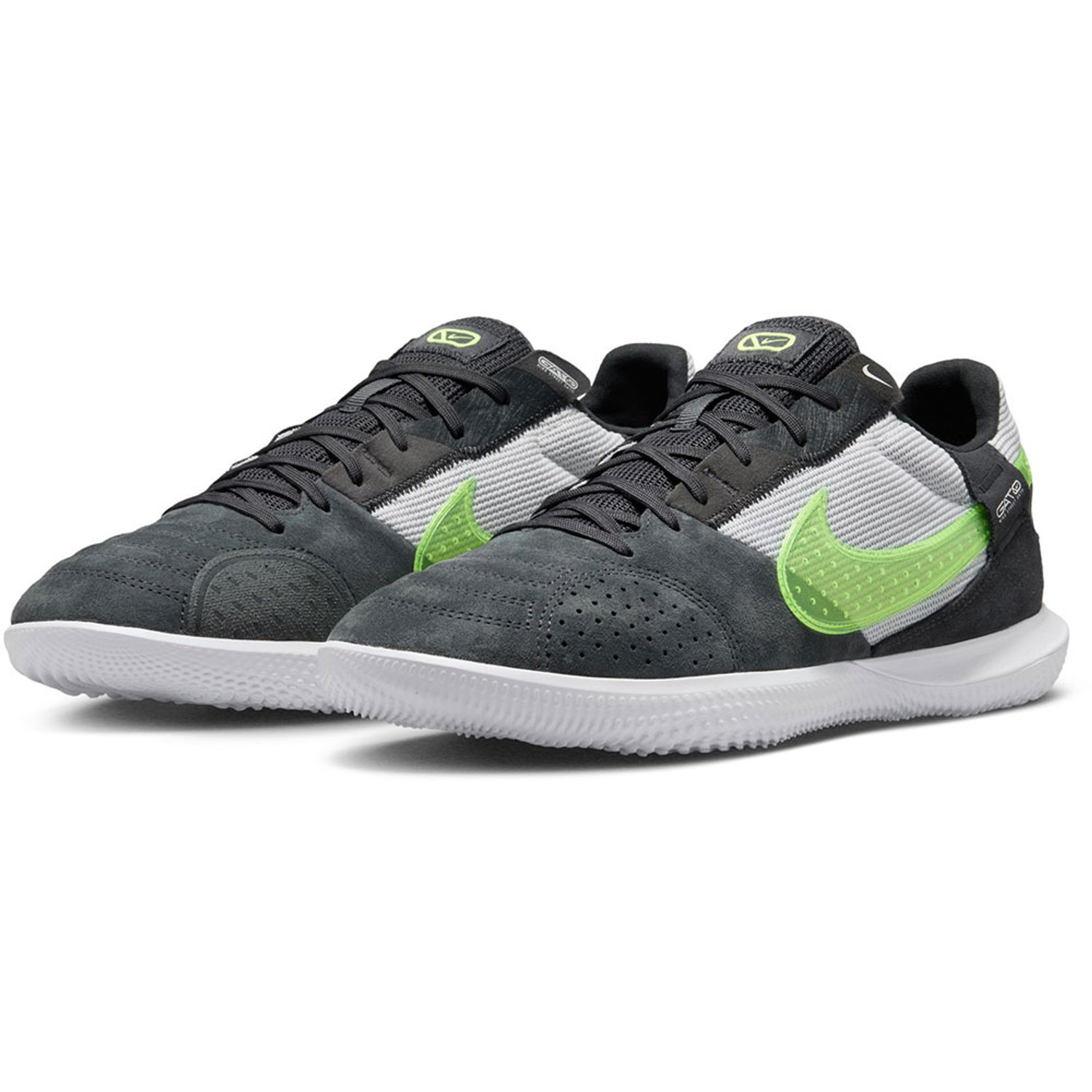 新品同様 Street Nike Gato PassaSports.com - シューズ