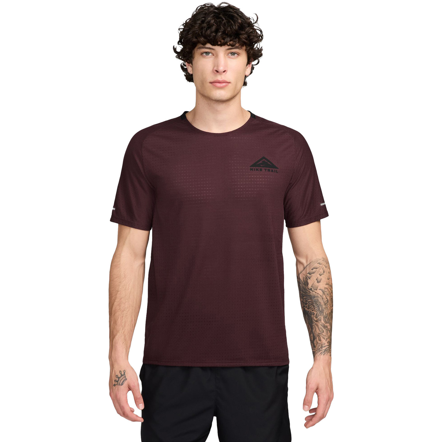 Nike Dri-FIT Trail Solar Chase T-Shirt Men - PassaSports.com