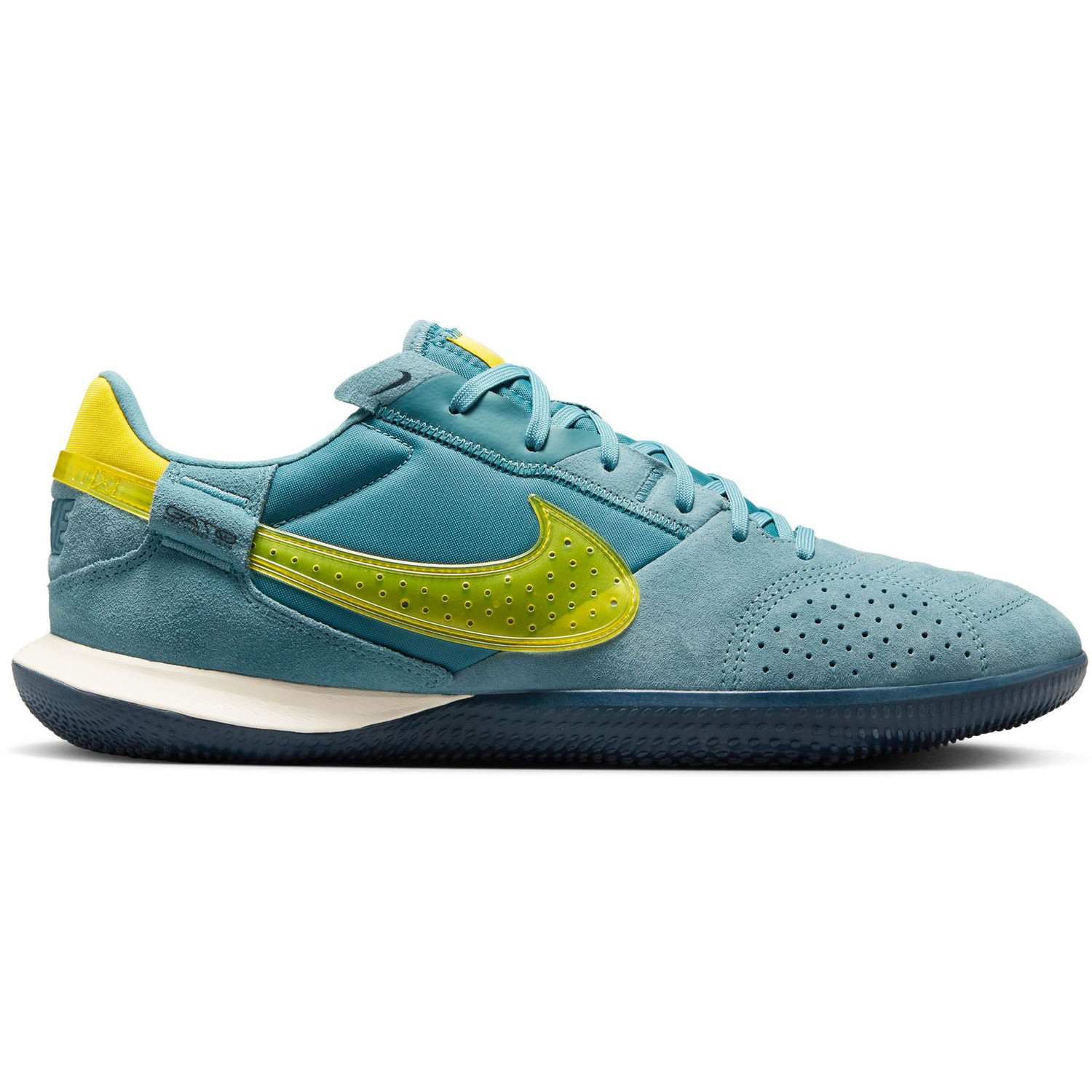 【半額】 Nike PassaSports.com - Gato Street シューズ