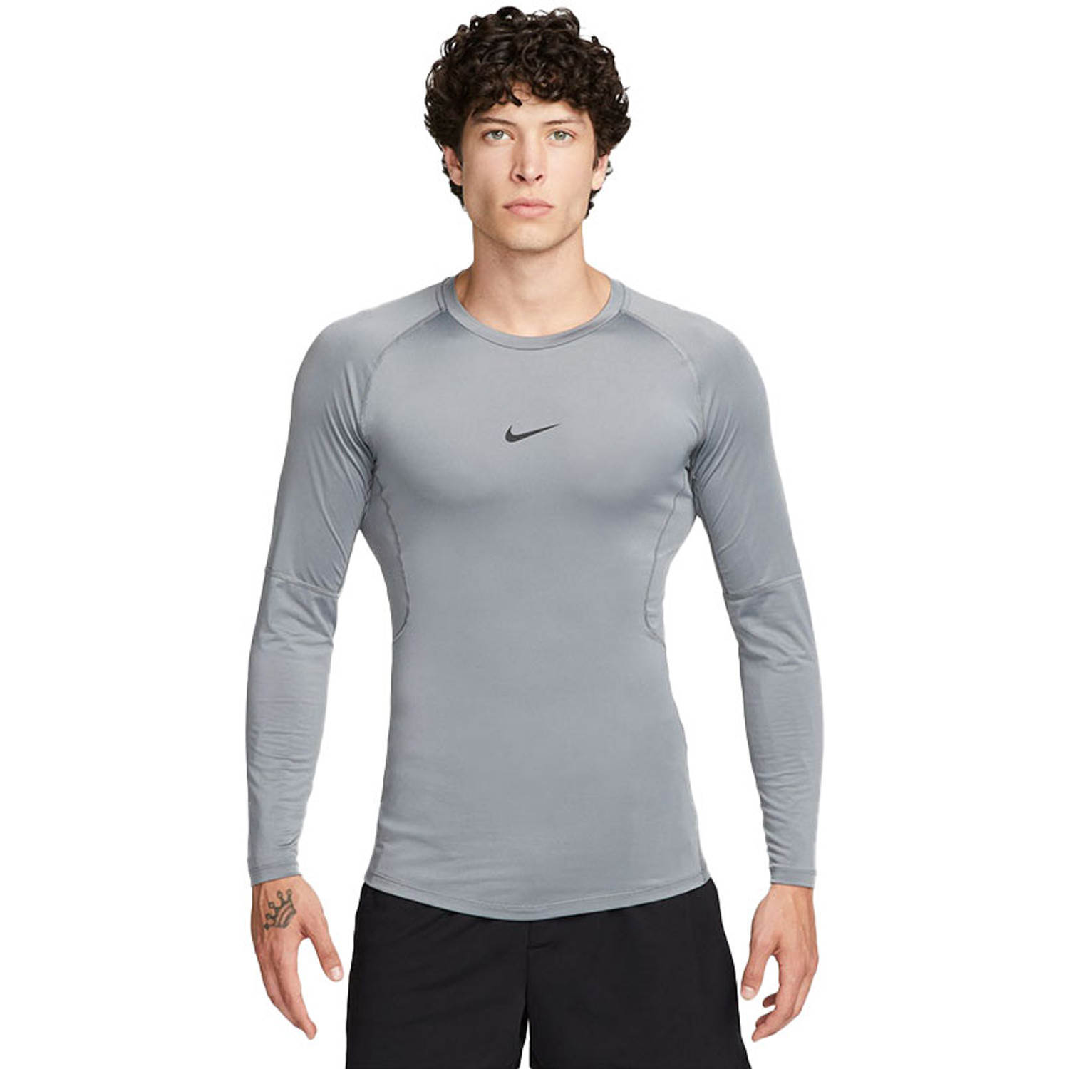 gray long sleeve nike shirt