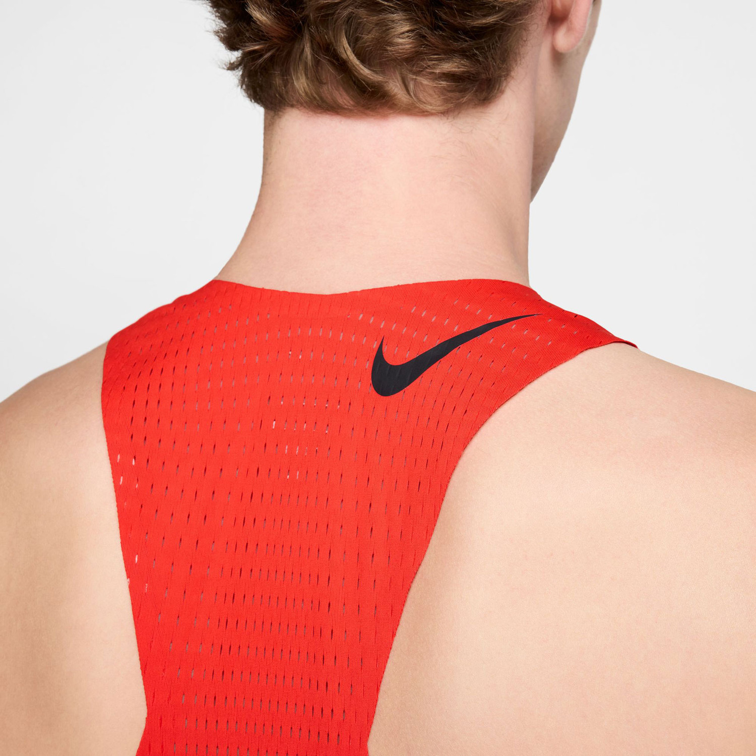 Nike Dri-FIT AeroSwift Singlet Men - PassaSports.com