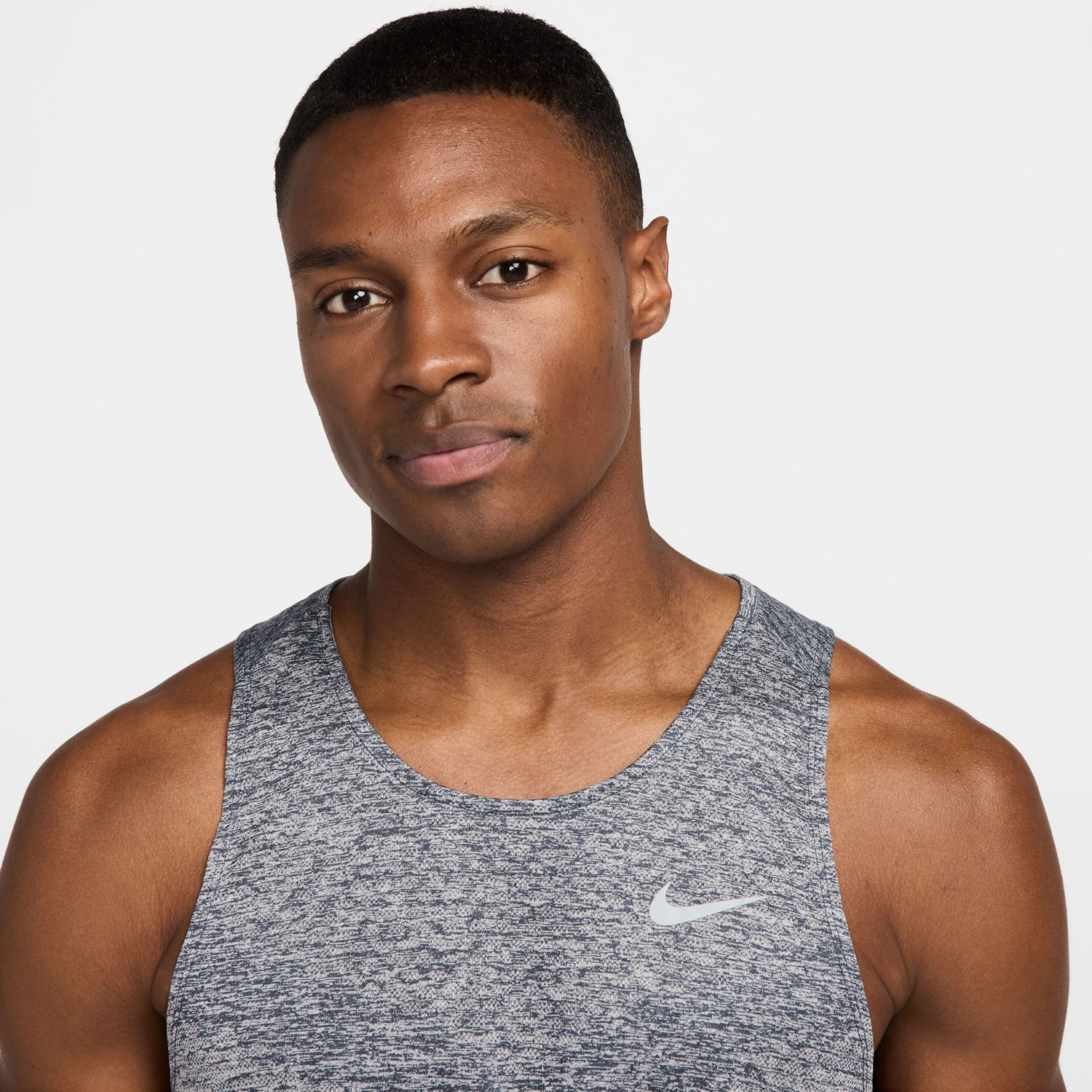 Nike Dri-FIT adv Stride Tank Men - PassaSports.com