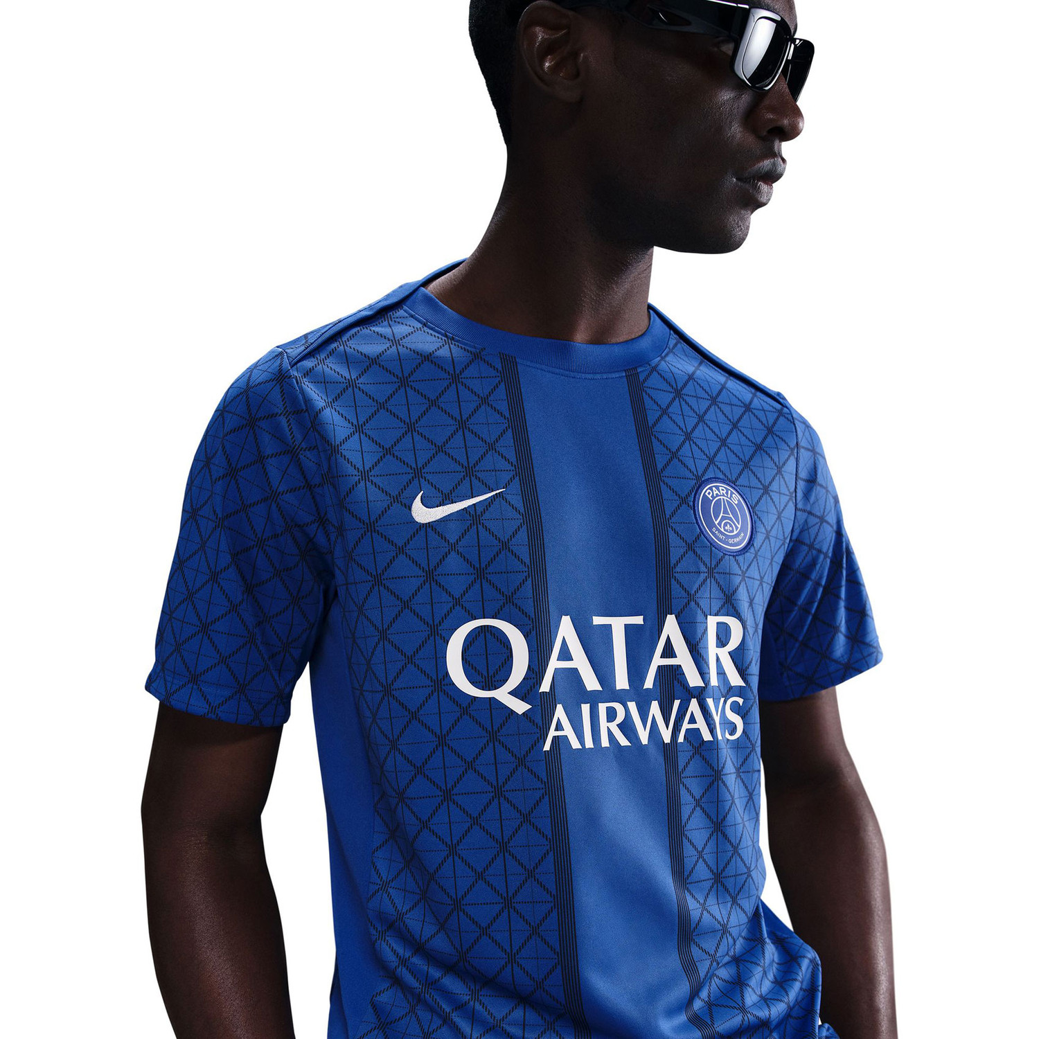 Nike Paris Saint-Germain Pre-Match Training Set - PassaSports.com