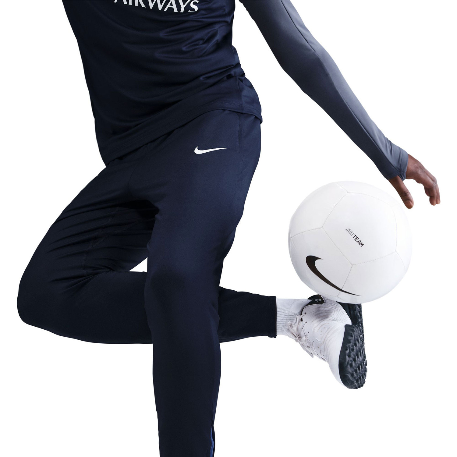 Nike Paris Saint Germain Tracksuit - PassaSports.com