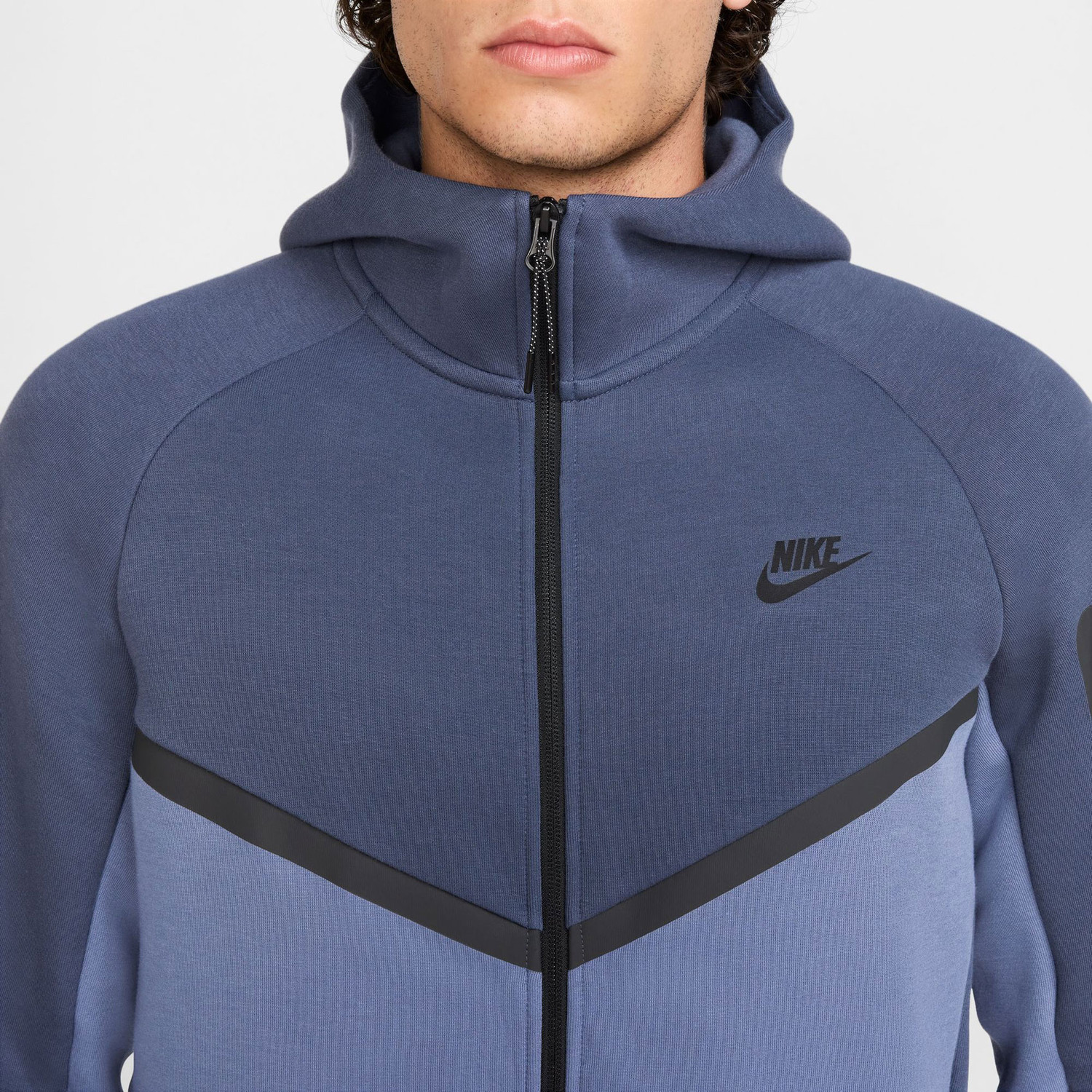 dark blue techfleece