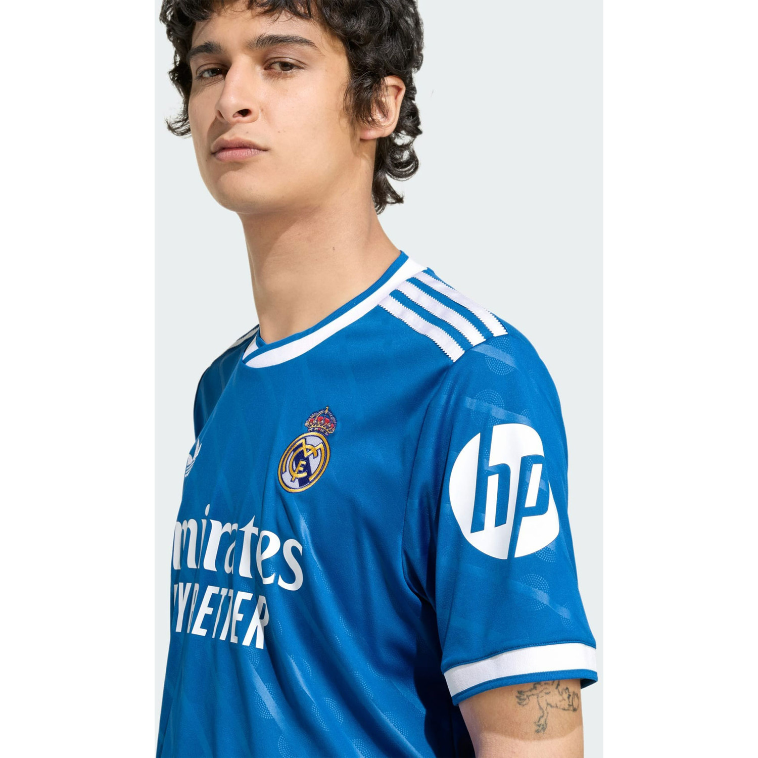 adidas Real Madrid 3rd Shirt 2025/2026 - PassaSports.com