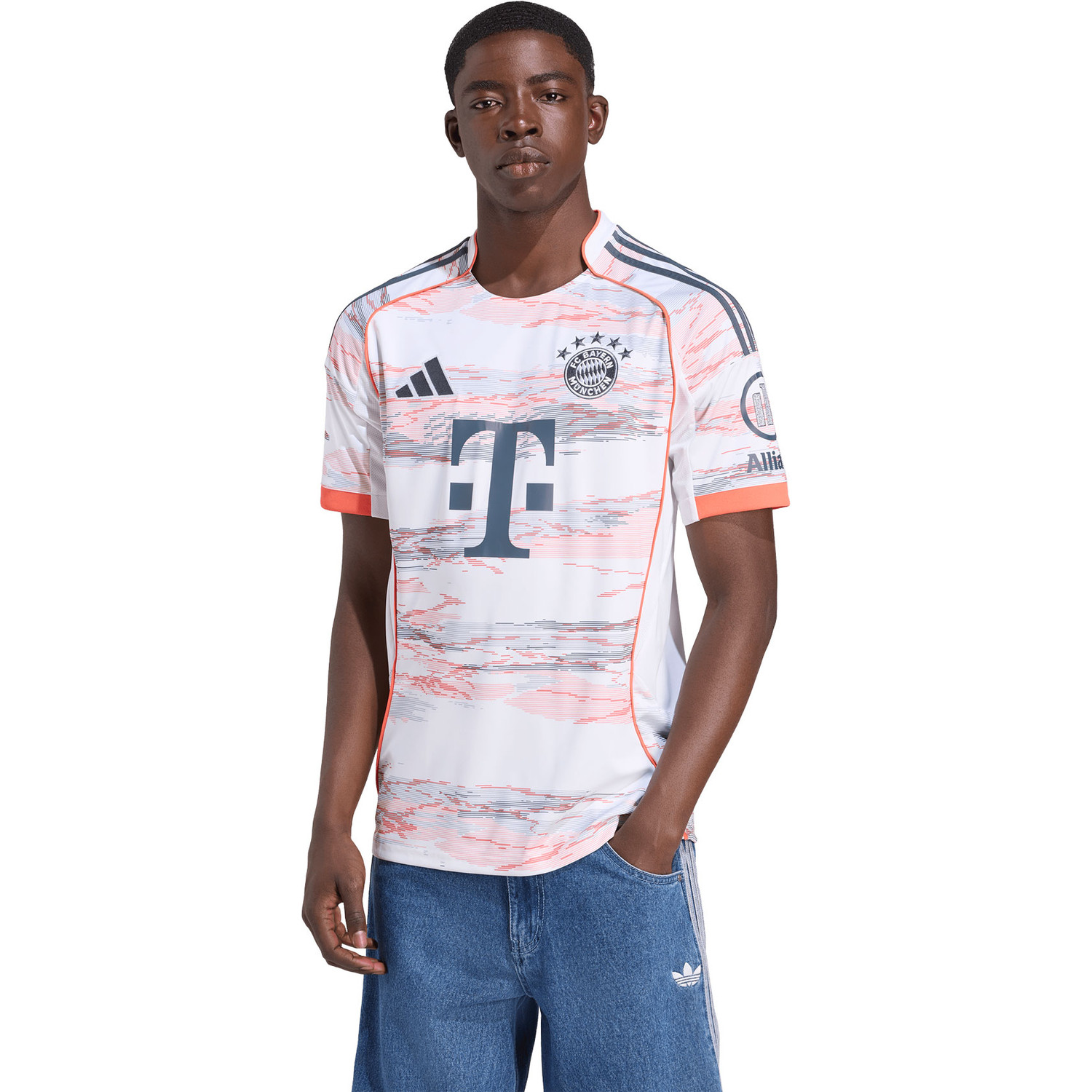adidas Bayern Munich Away Shirt 2025/2026 - PassaSports.com