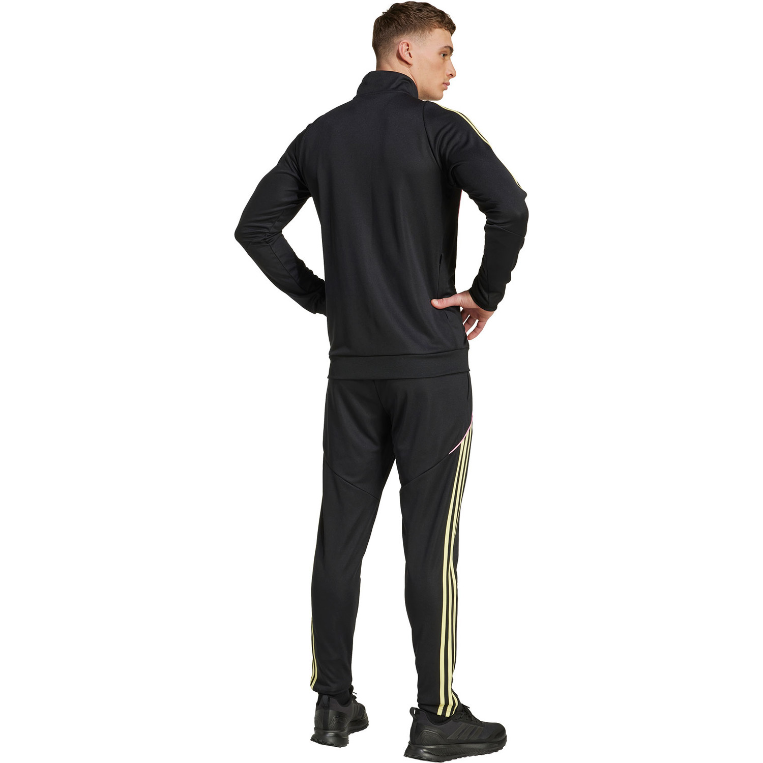 adidas Juventus Tracksuit 2025/2026 - PassaSports.com