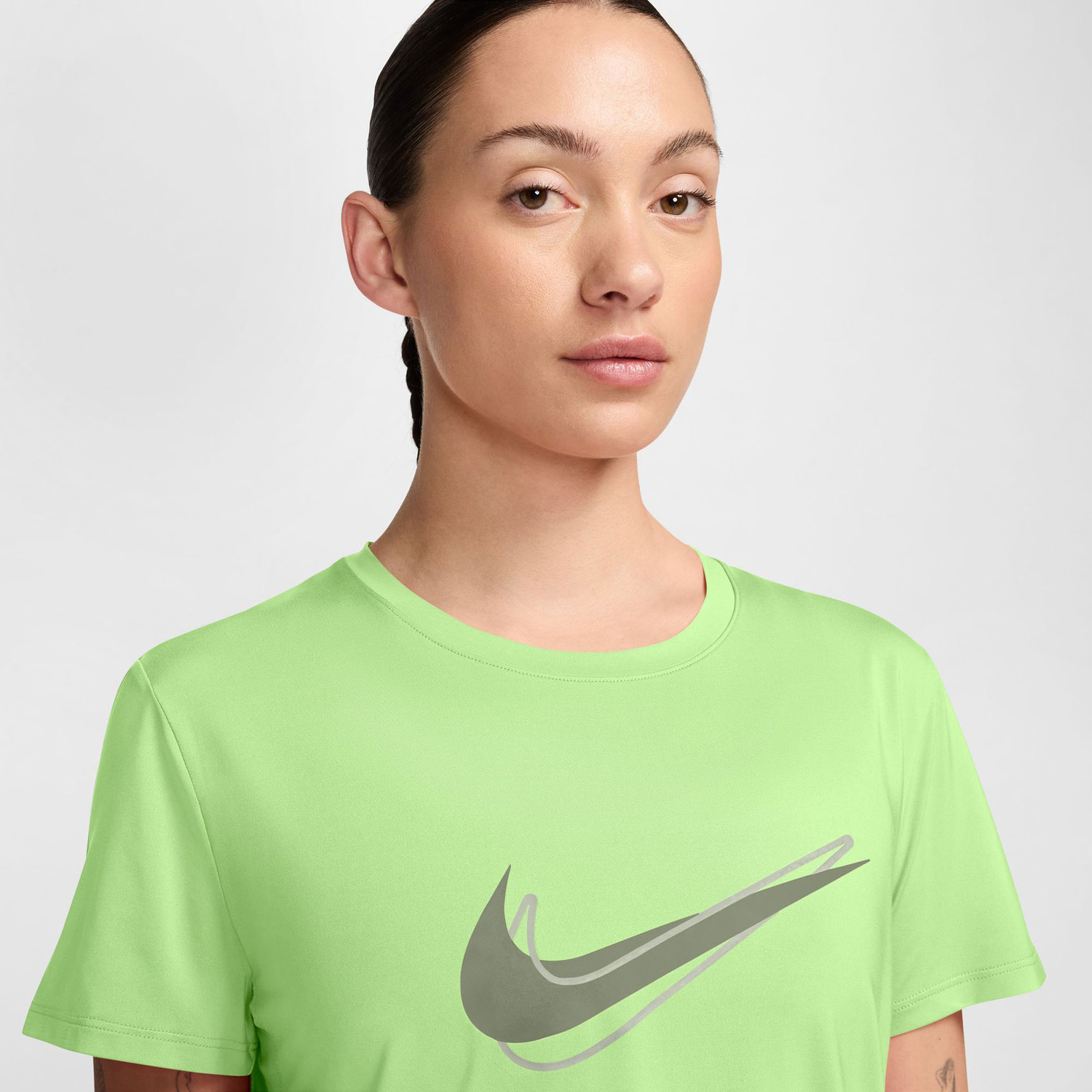 nike womens t shirt sale