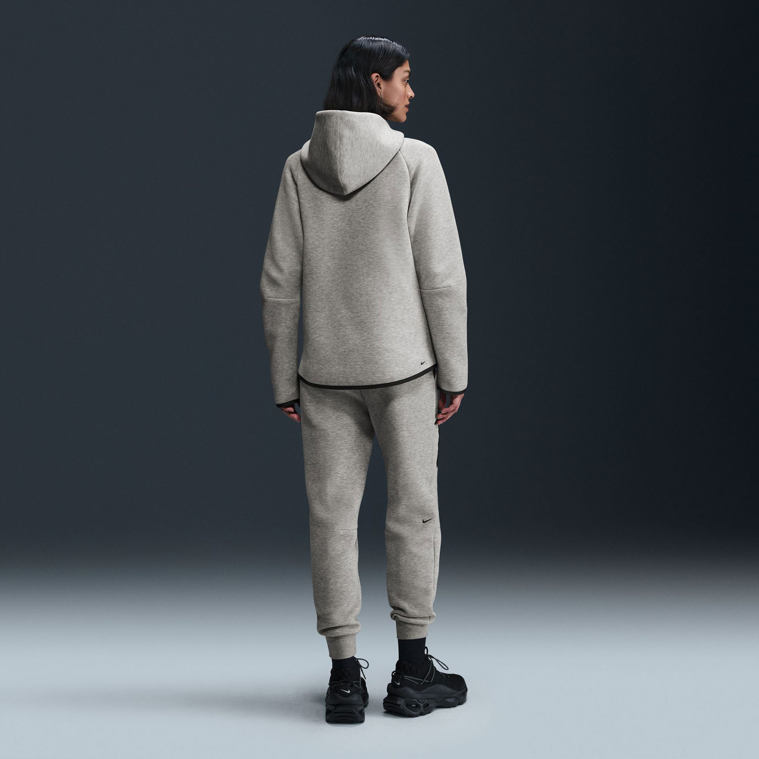 Nike Tech Fleece Full-Zip Hoody Women - PassaSports.com