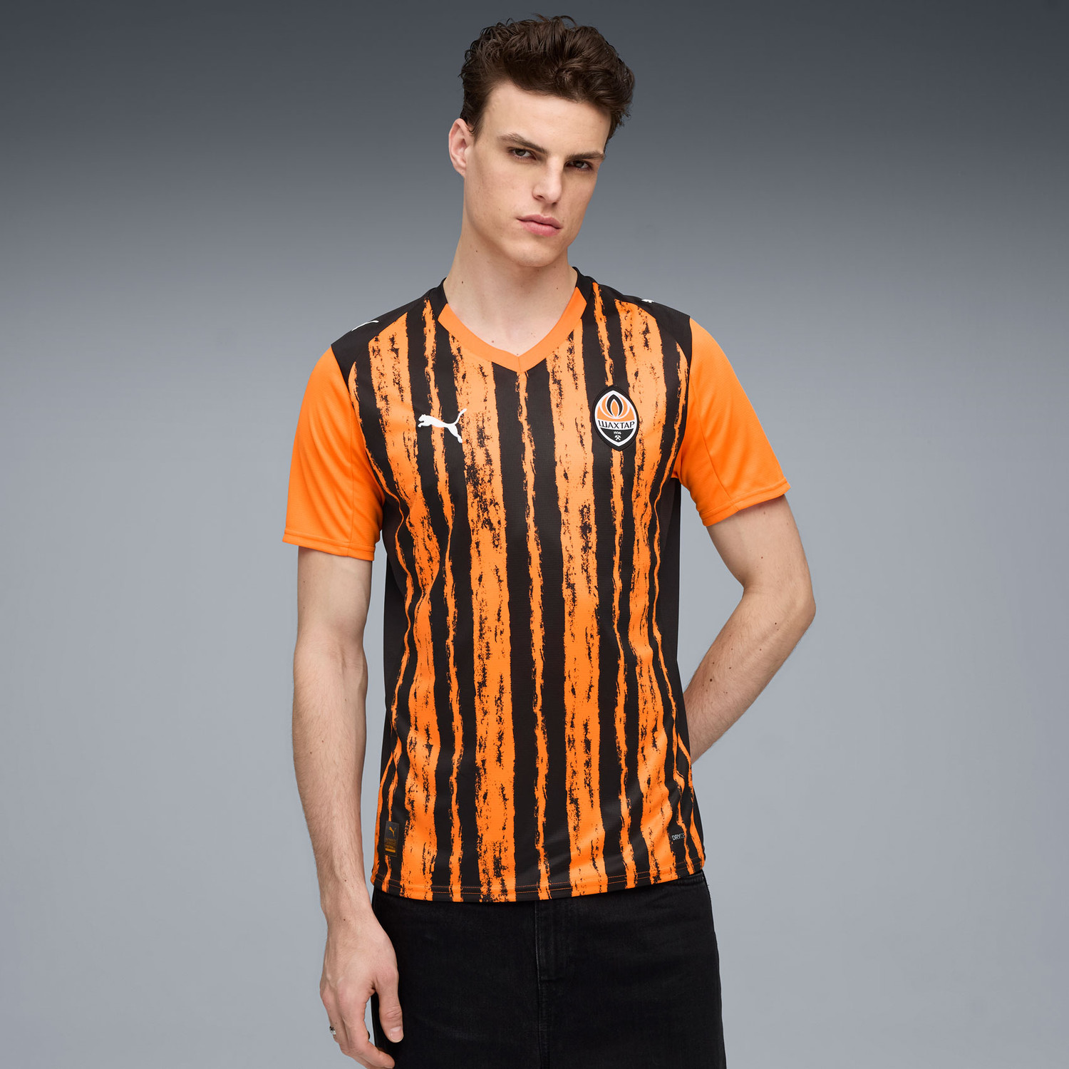 Puma FC Shakhtar Donetsk Home Shirt 2025/2026 - PassaSports.com