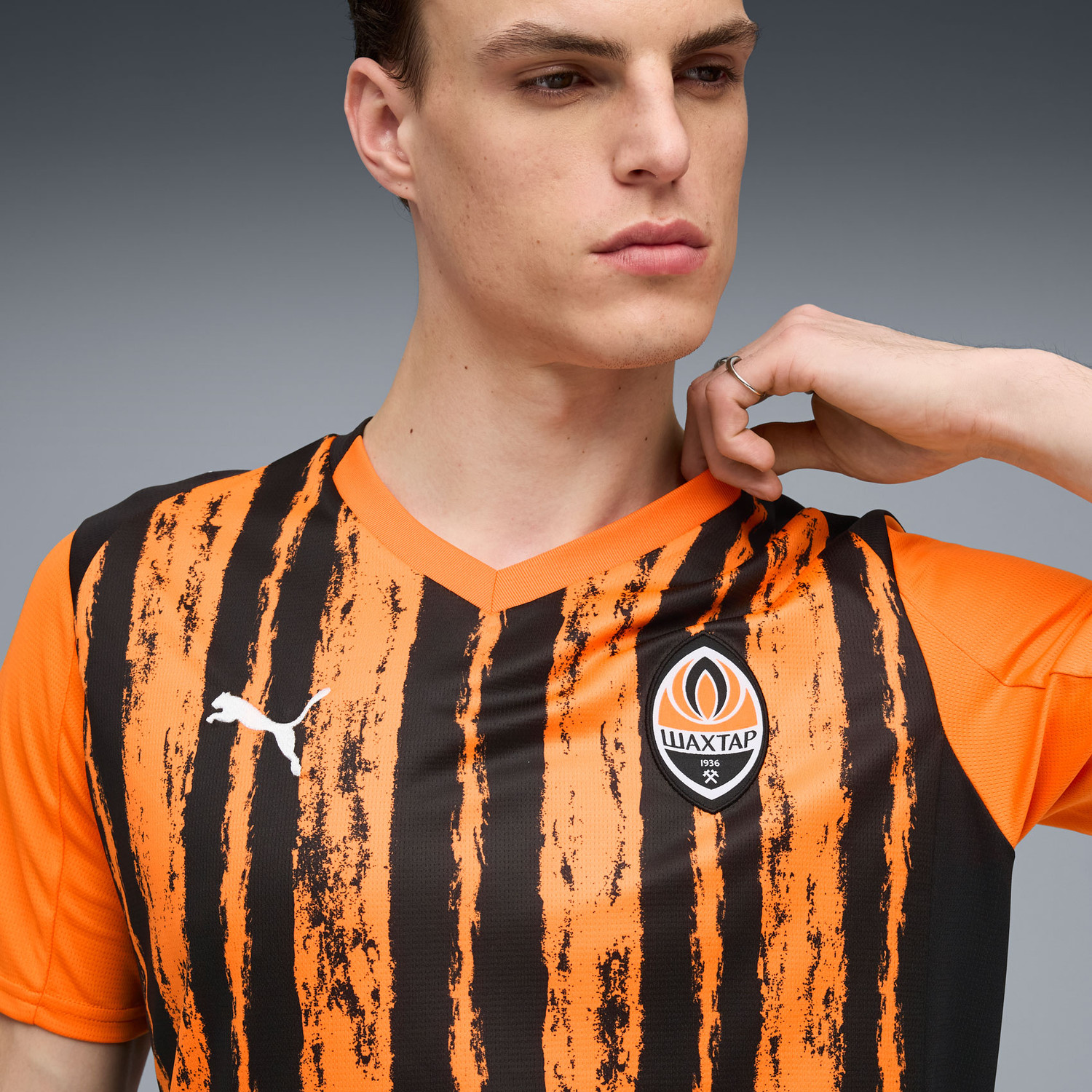 Puma FC Shakhtar Donetsk Home Shirt 2025/2026 - PassaSports.com
