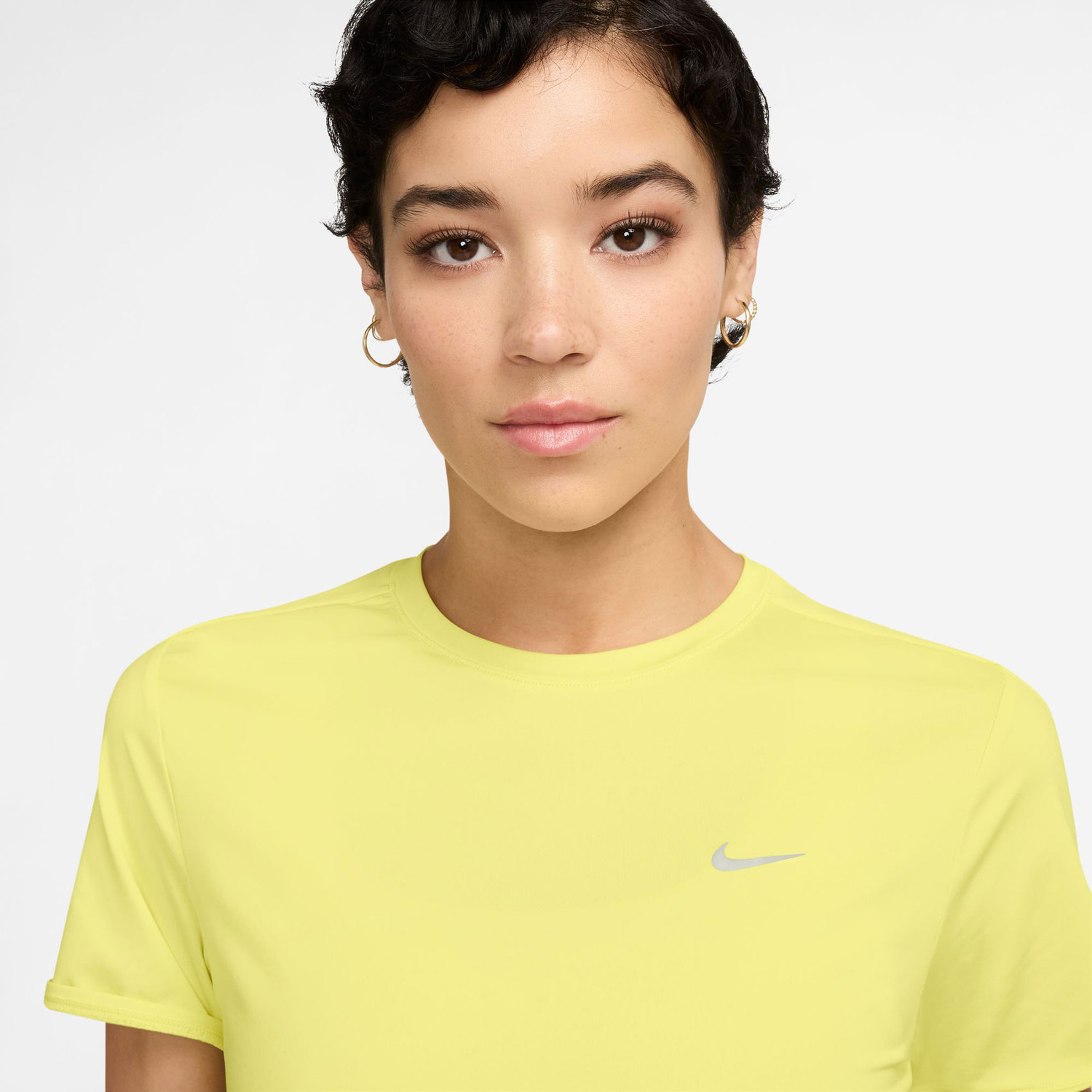 yellow nike tee