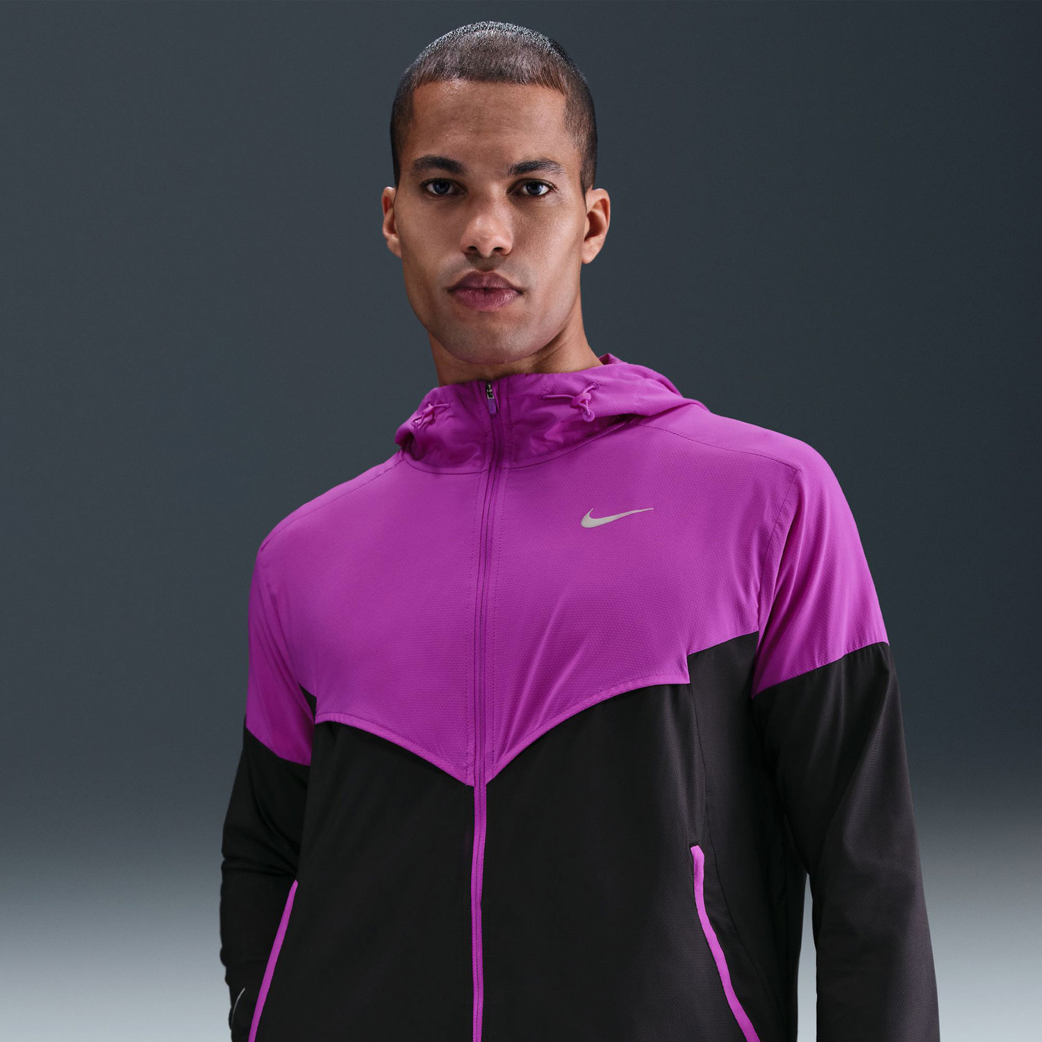 Nike Impossibly Lightweight Windrunner Jacket Men - PassaSports.com