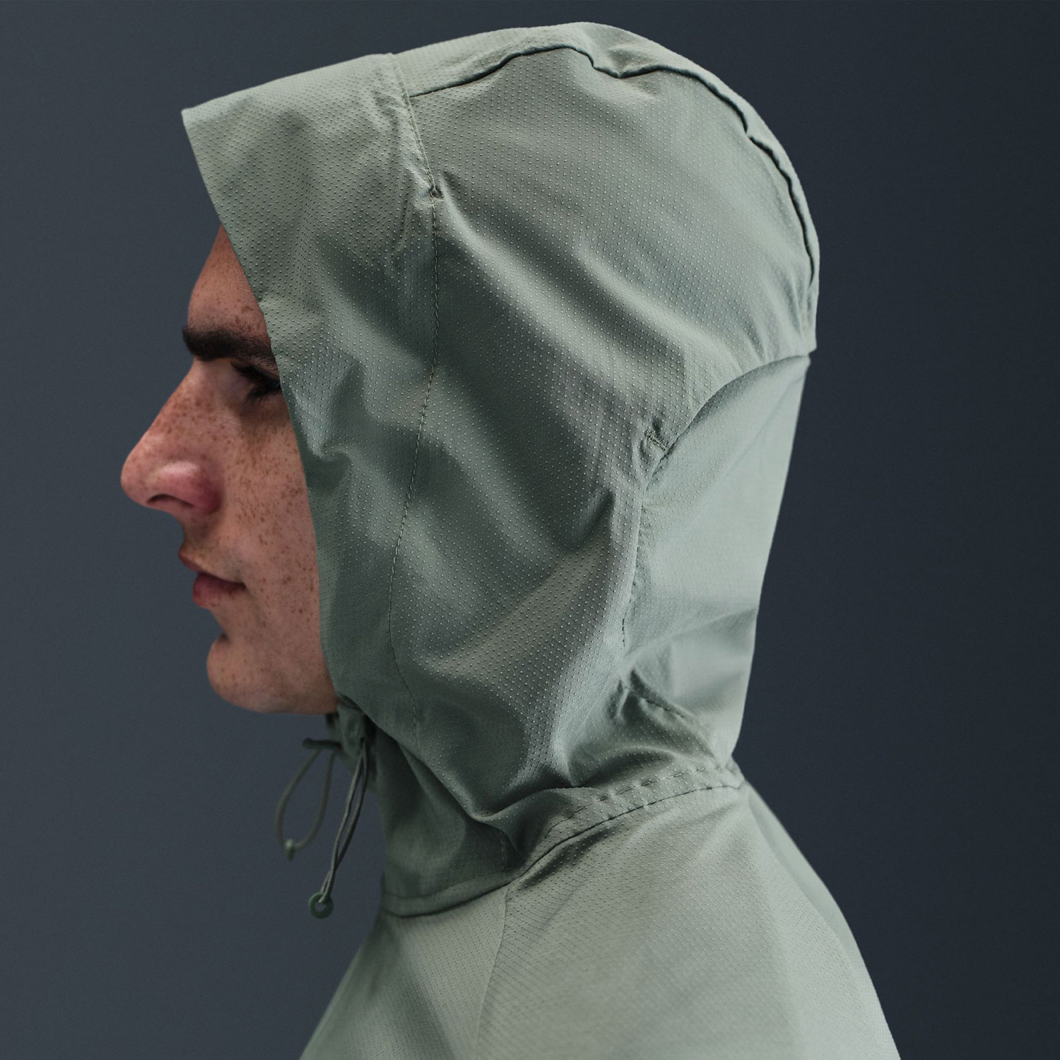 Nike Impossibly Lightweight Windrunner Jacket Men - PassaSports.com