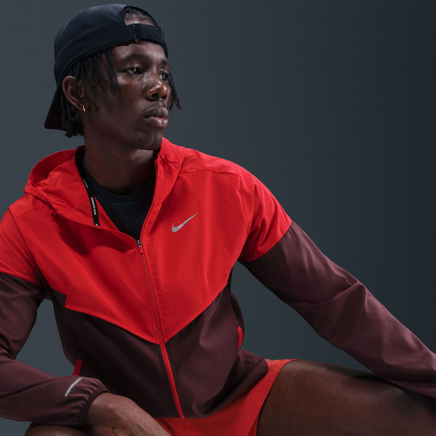 Nike Impossibly Lightweight Windrunner Jacket Men - PassaSports.com