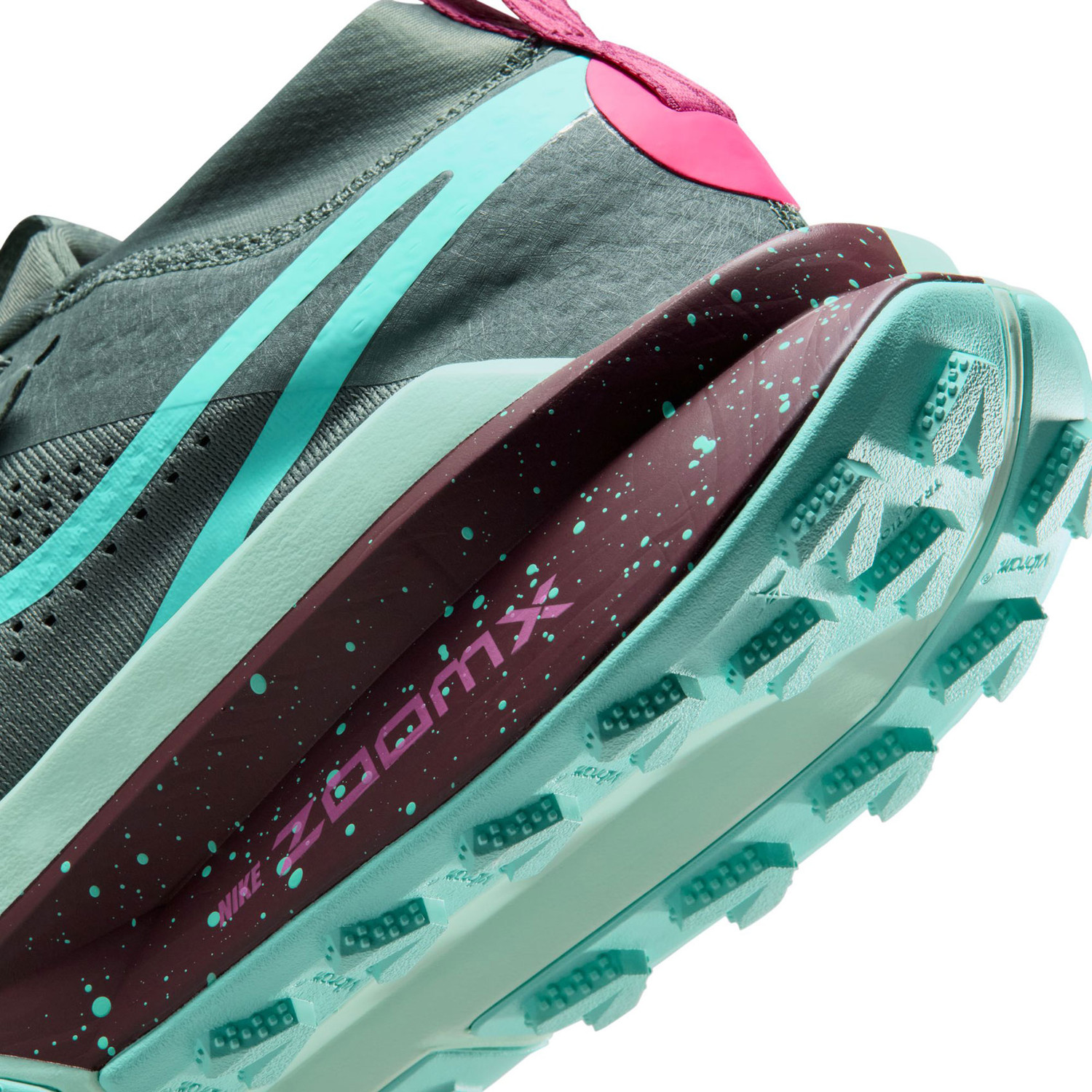 Nike Zegama Trail 2 Men - PassaSports.com