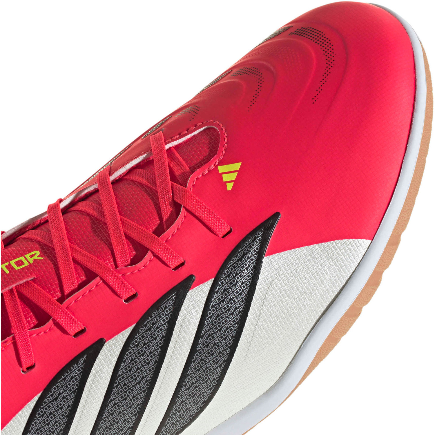 adidas Predator 26 Club Indoor - PassaSports.com