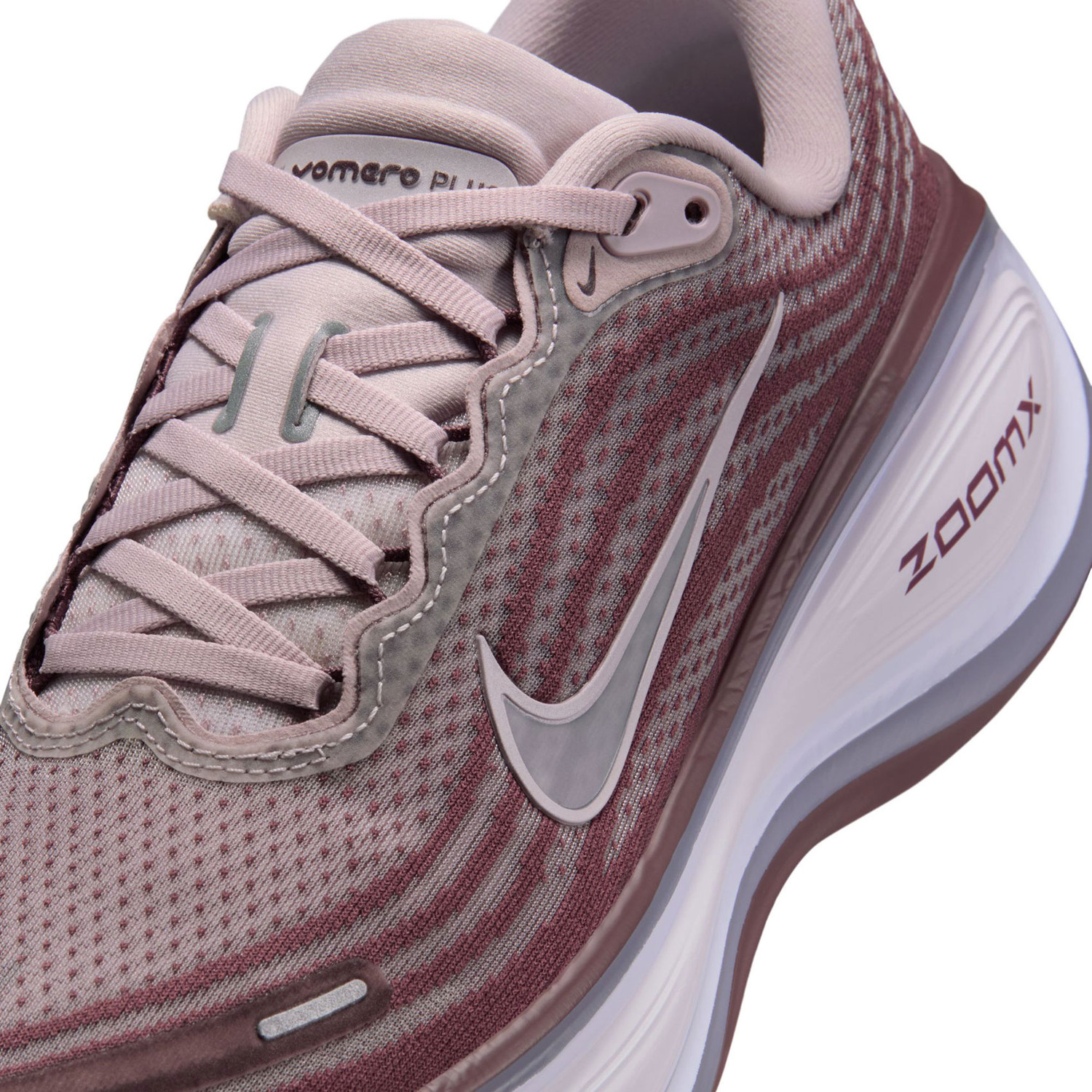 Nike Vomero Plus Women - PassaSports.com