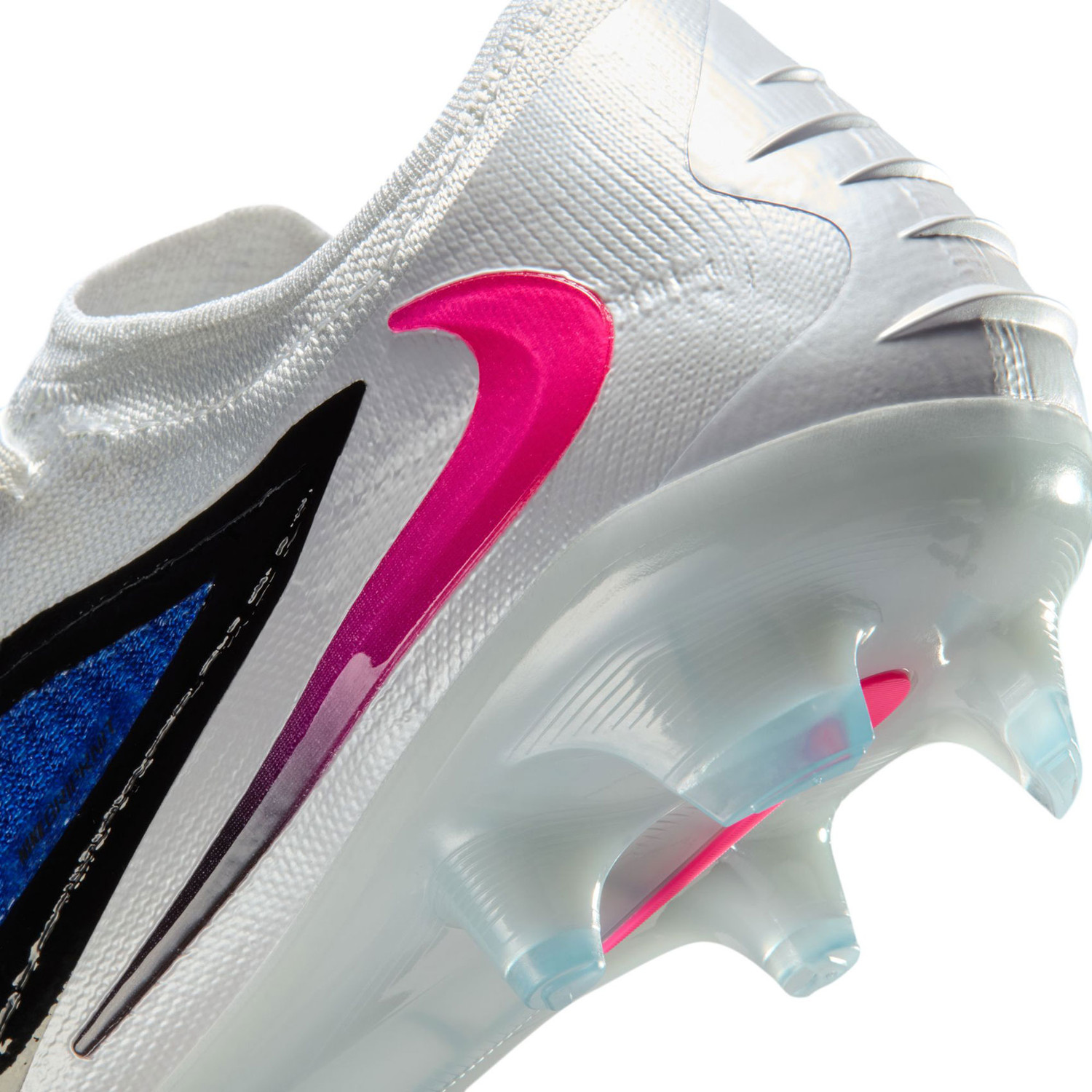 Nike Phantom 6 Low Elite FG - PassaSports.com