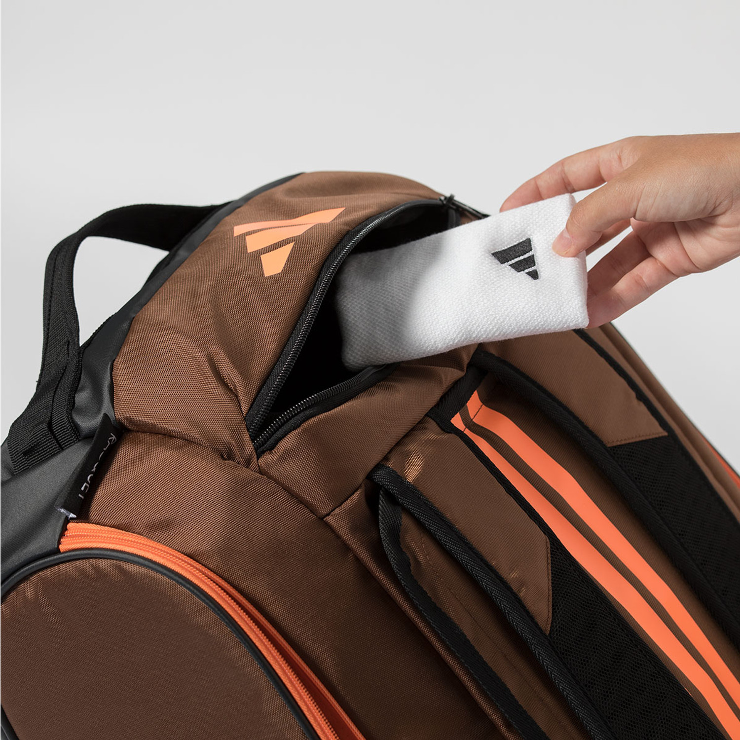 adidas Tour Racketbag 2026 » TennisDirect.nl