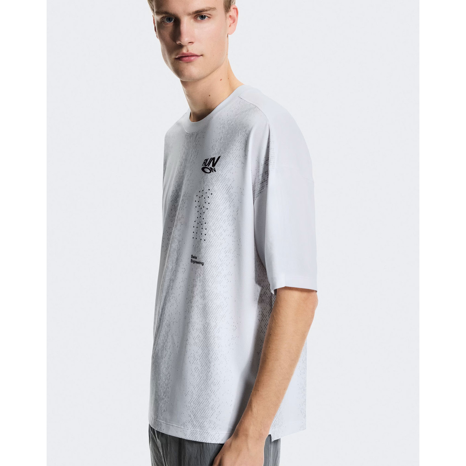 393267 On Performance Volt Shirt Heren - PassaSports.nl