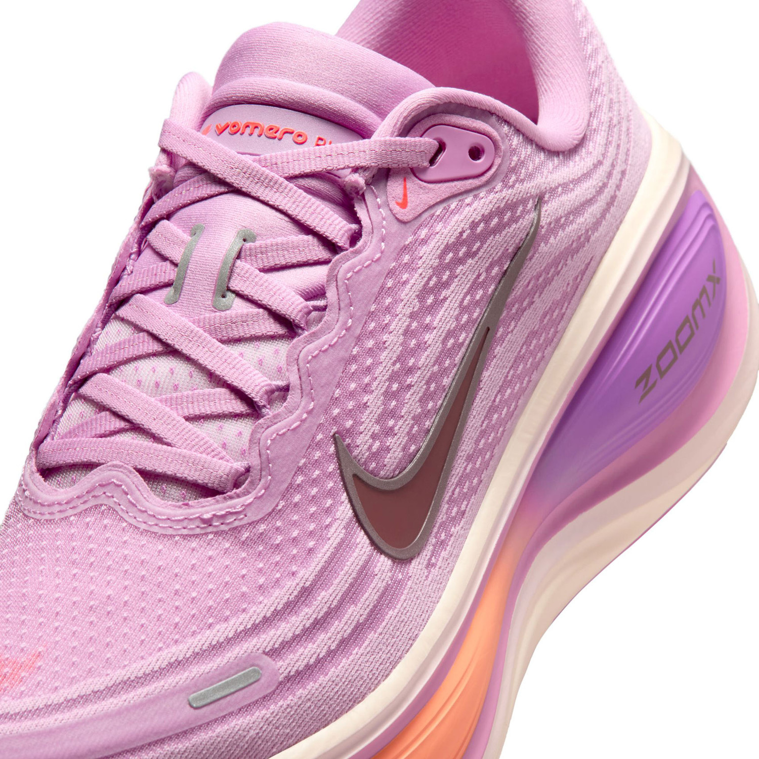 Nike Vomero Plus Women - PassaSports.com
