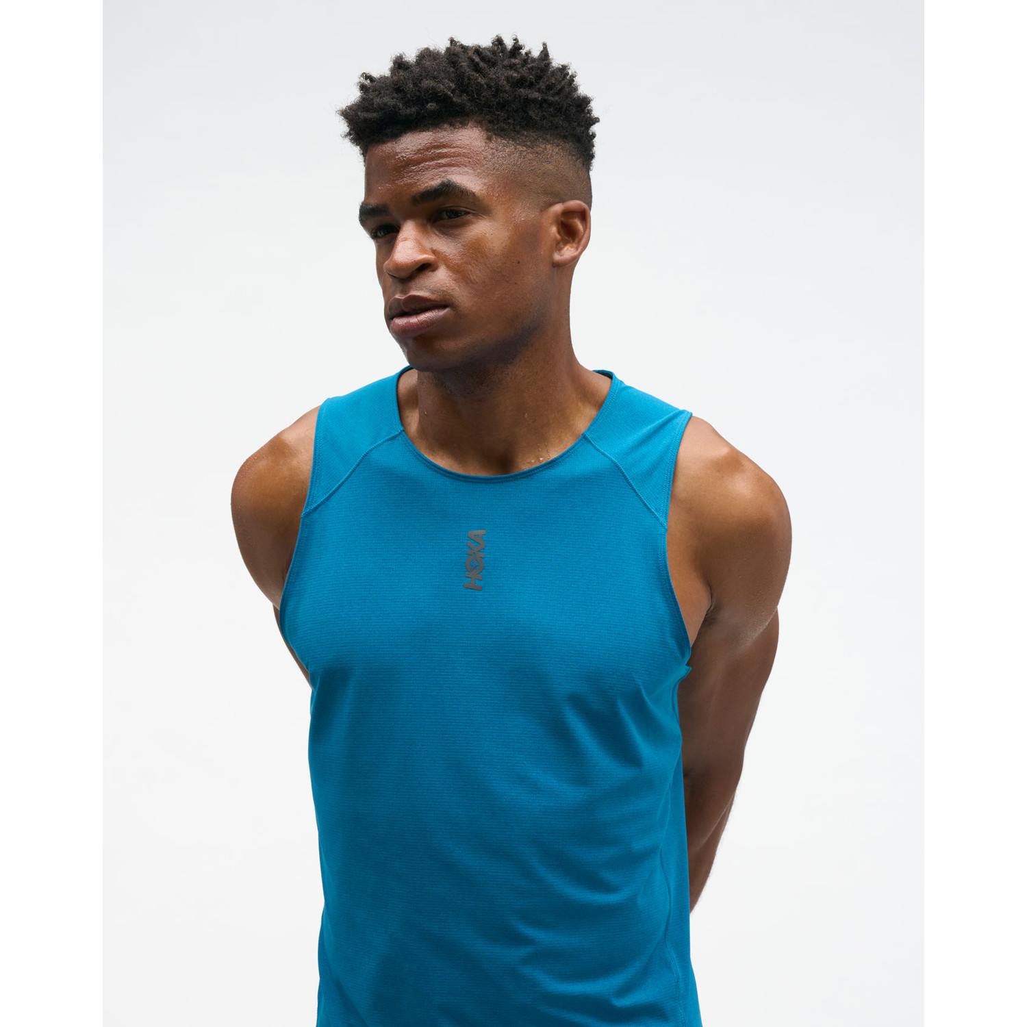 HOKA Everyrun Singlet Men - PassaSports.com