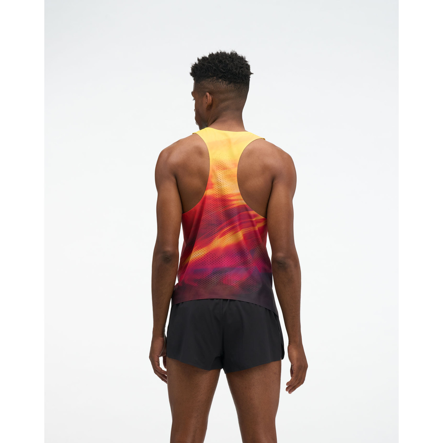 HOKA Race Day Singlet Men - PassaSports.com