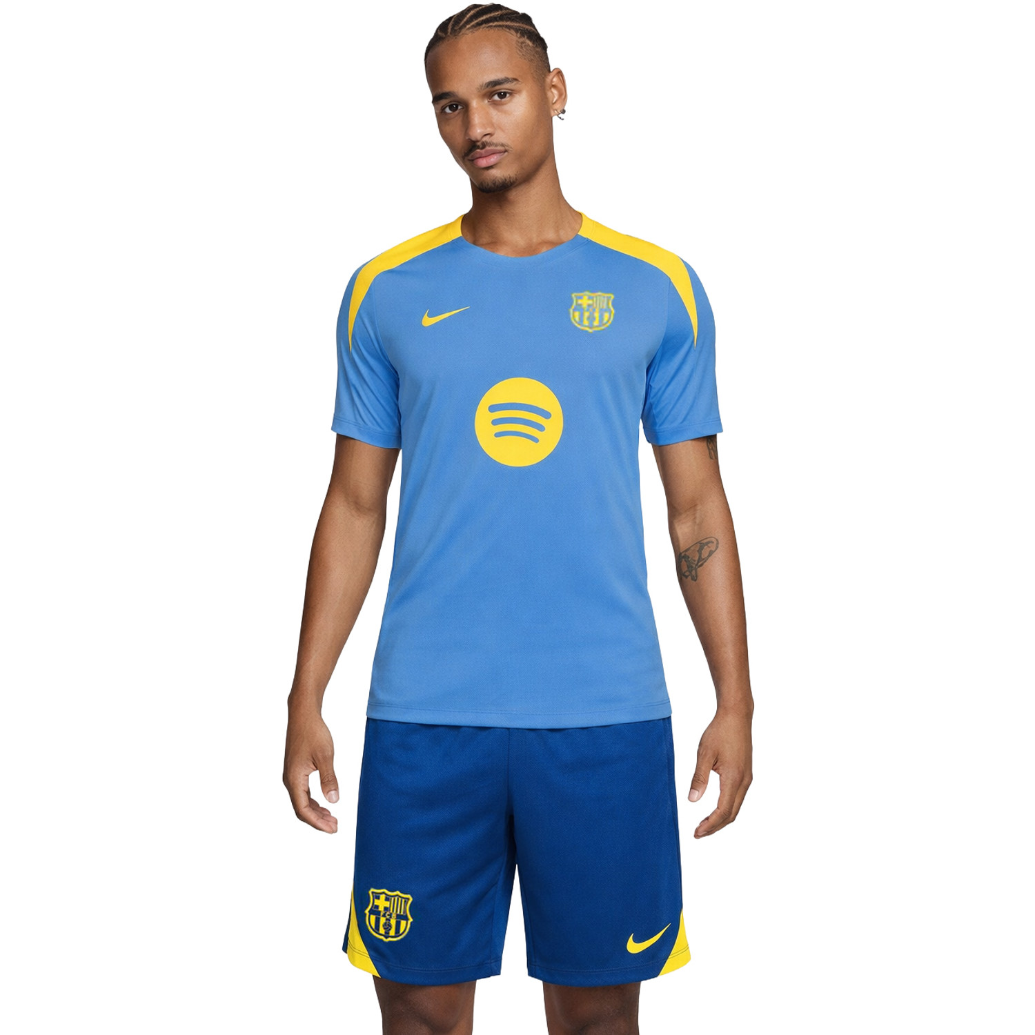 bundel-nike-barcelona-strike-