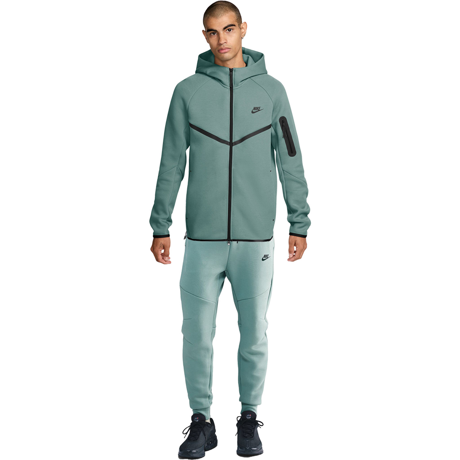 Nike Tech Fleece Trainingspak - PassaSports.nl