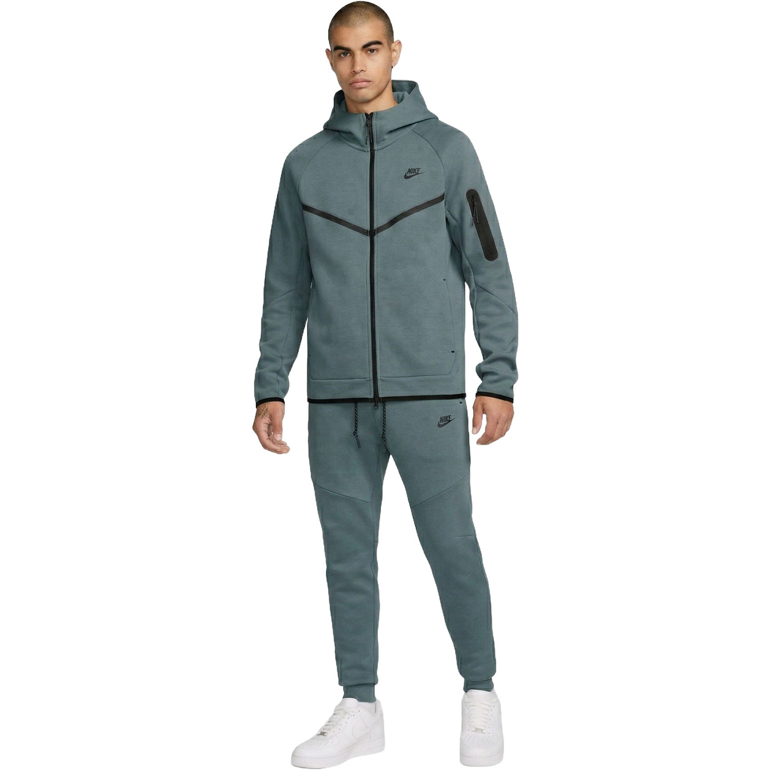 Nike Tech Fleece Tracksuit - PassaSports.com