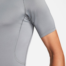 Nike Pro Shortsleeve Top