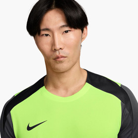 Nike Strike Top